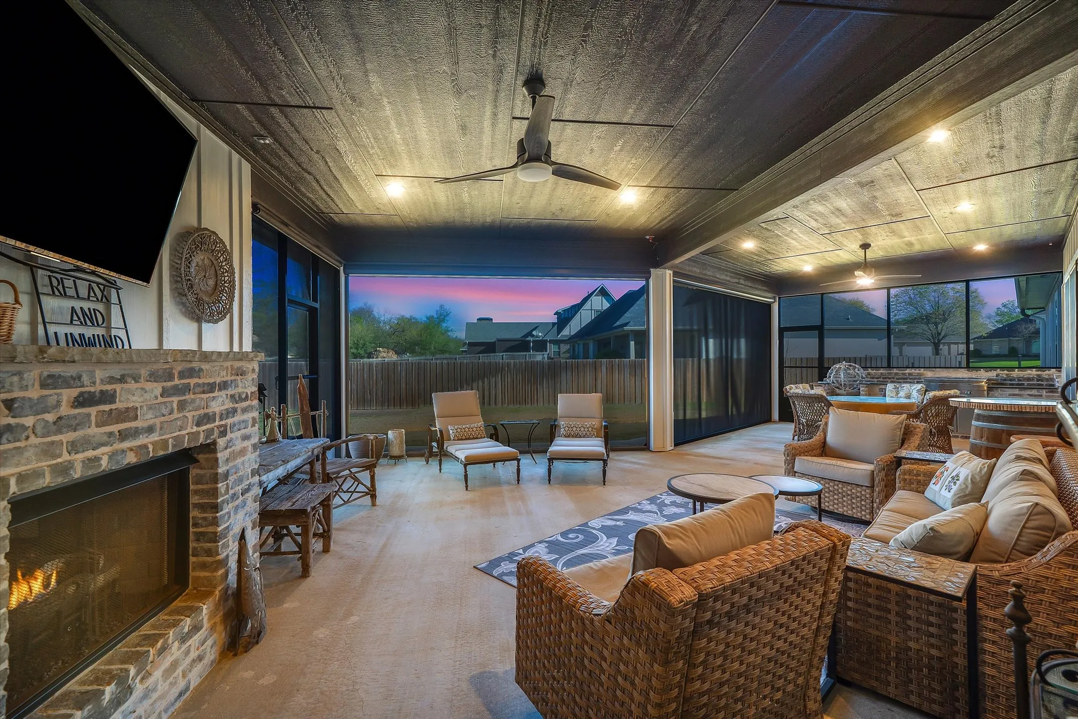 Single Family Residence For Sale in Smith County , 202 Winged Foot Drive, Hideaway, Texas 75771, 3 Bedroom, 3 Bathroom, 3 Garage spaces, 3,169 Sqft, built in 2019, mls#21385264, Real Estate Agent in Hideaway, Homes For Sale in Smith county, Homes For Sale in Hideaway, Realtor in Hideaway Texas, Real Estate Brokerage Independent Realty Texas, Luminita Cordes Realtor
