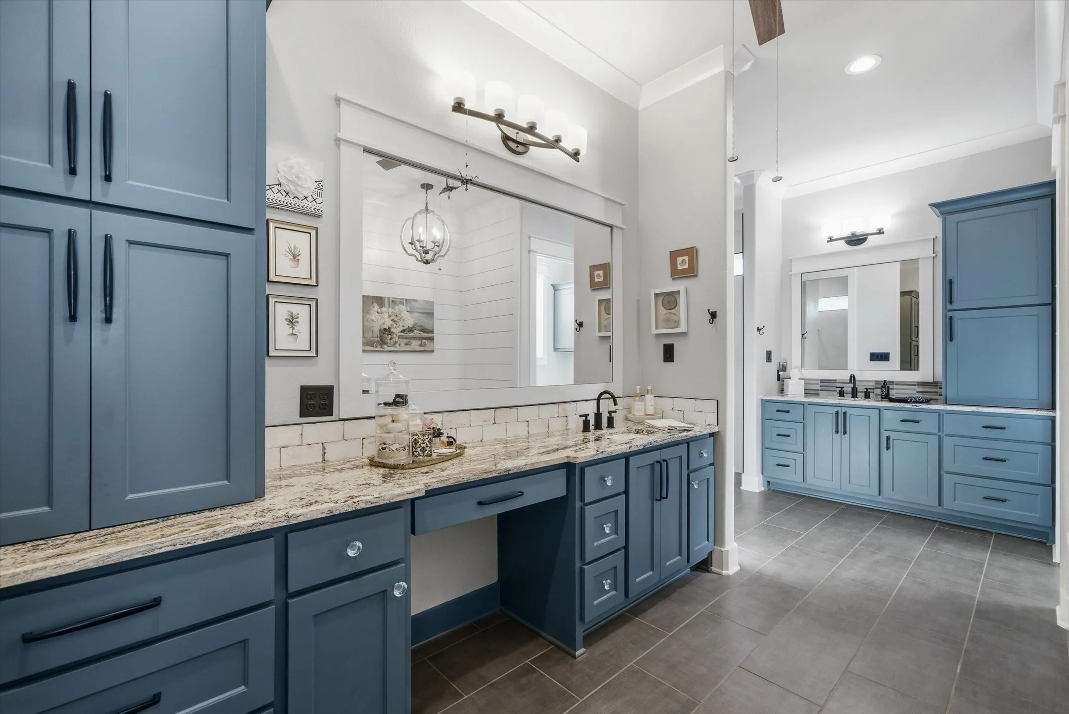 Single Family Residence For Sale in Smith County , 202 Winged Foot Drive, Hideaway, Texas 75771, 3 Bedroom, 3 Bathroom, 3 Garage spaces, 3,169 Sqft, built in 2019, mls#21385264, Real Estate Agent in Hideaway, Homes For Sale in Smith county, Homes For Sale in Hideaway, Realtor in Hideaway Texas, Real Estate Brokerage Independent Realty Texas, Luminita Cordes Realtor