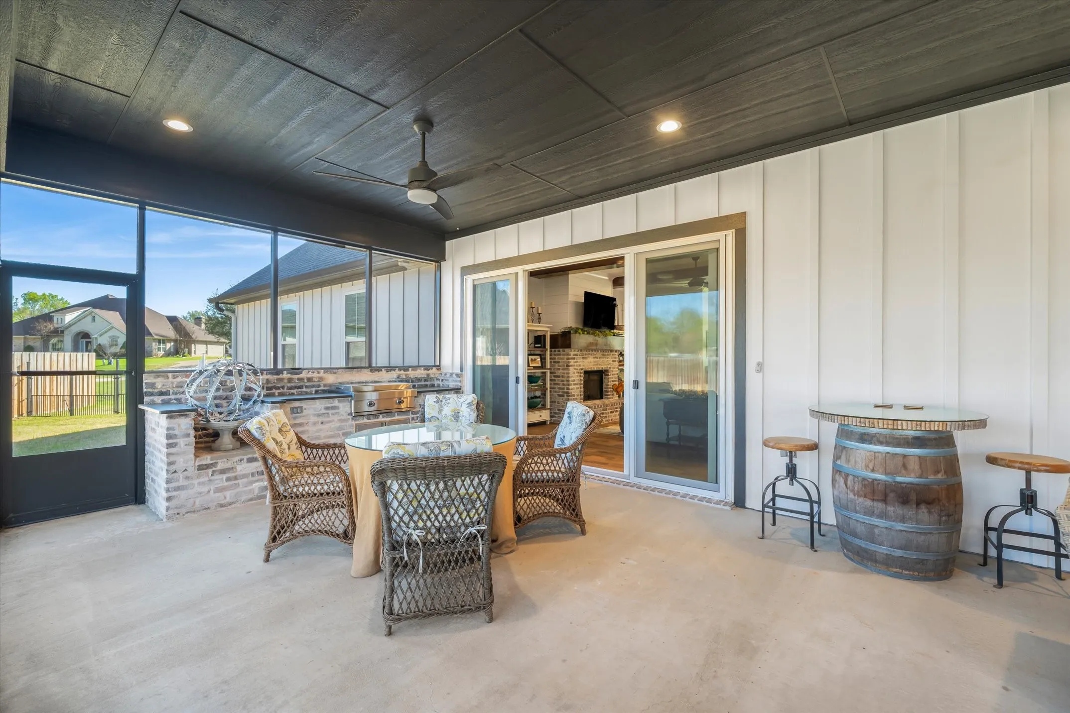 Single Family Residence For Sale in Smith County , 202 Winged Foot Drive, Hideaway, Texas 75771, 3 Bedroom, 3 Bathroom, 3 Garage spaces, 3,169 Sqft, built in 2019, mls#21385264, Real Estate Agent in Hideaway, Homes For Sale in Smith county, Homes For Sale in Hideaway, Realtor in Hideaway Texas, Real Estate Brokerage Independent Realty Texas, Luminita Cordes Realtor