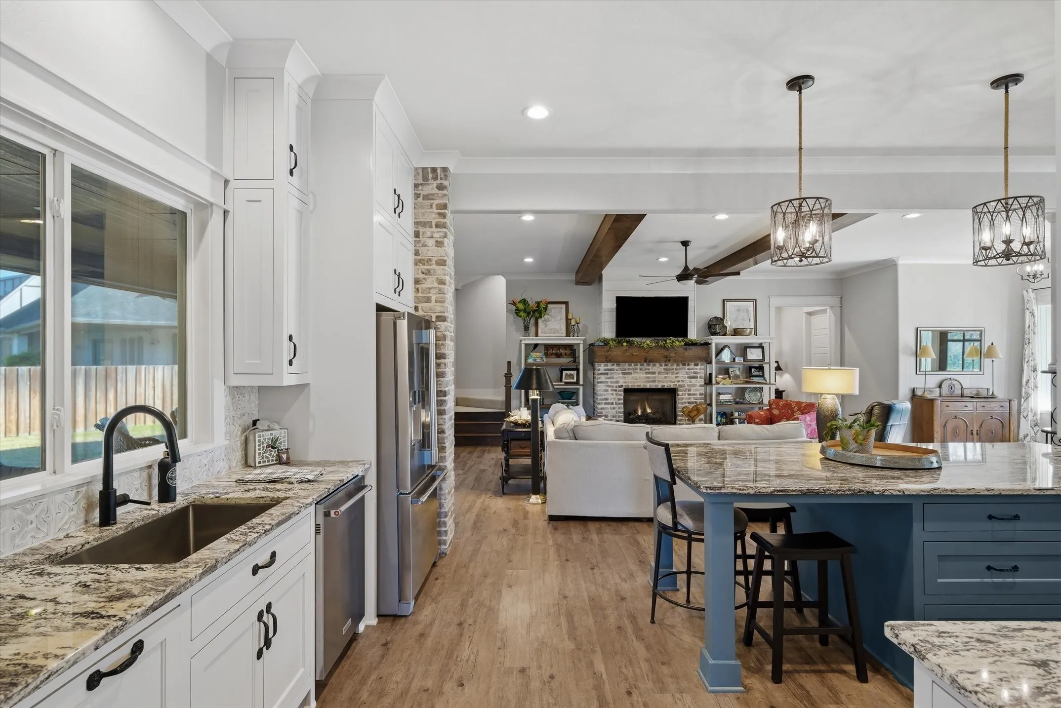 Single Family Residence For Sale in Smith County , 202 Winged Foot Drive, Hideaway, Texas 75771, 3 Bedroom, 3 Bathroom, 3 Garage spaces, 3,169 Sqft, built in 2019, mls#21385264, Real Estate Agent in Hideaway, Homes For Sale in Smith county, Homes For Sale in Hideaway, Realtor in Hideaway Texas, Real Estate Brokerage Independent Realty Texas, Luminita Cordes Realtor
