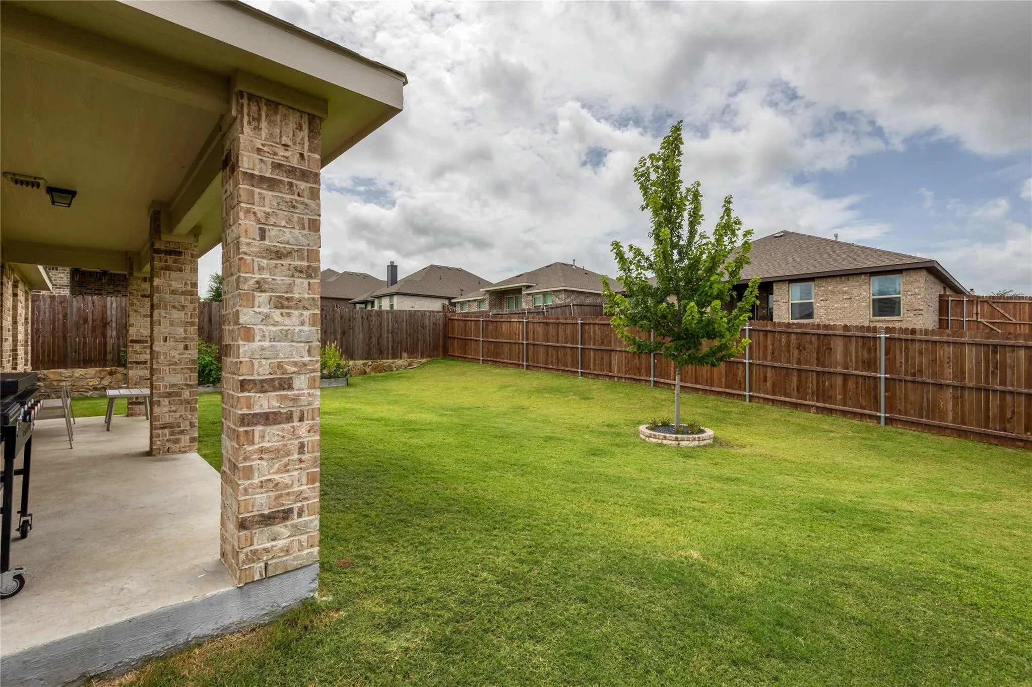 Single Family Residence For Rent in Parker County , 1825 Agarito Drive, Weatherford, Texas 76086, 3 Bedroom, 2 Bathroom, 2 Garage spaces, 1,620 Sqft, built in 2022, mls#21385799, Real Estate Agent in Weatherford, Homes For Rent in Parker county, Homes For Rent in Weatherford, Realtor in Weatherford Texas, Real Estate Brokerage Independent Realty Texas, Luminita Cordes Realtor