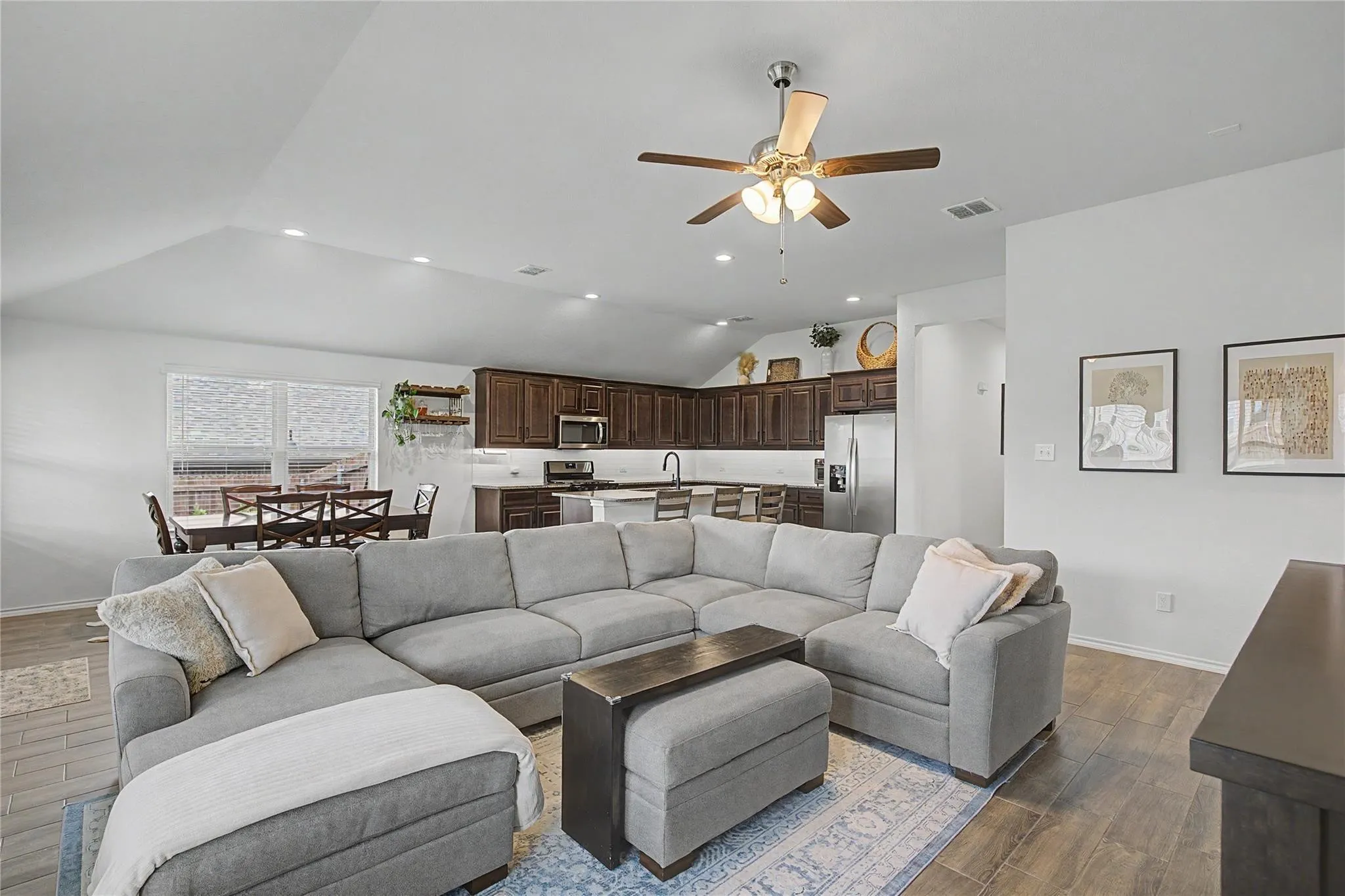 Single Family Residence For Rent in Parker County , 1825 Agarito Drive, Weatherford, Texas 76086, 3 Bedroom, 2 Bathroom, 2 Garage spaces, 1,620 Sqft, built in 2022, mls#21385799, Real Estate Agent in Weatherford, Homes For Rent in Parker county, Homes For Rent in Weatherford, Realtor in Weatherford Texas, Real Estate Brokerage Independent Realty Texas, Luminita Cordes Realtor