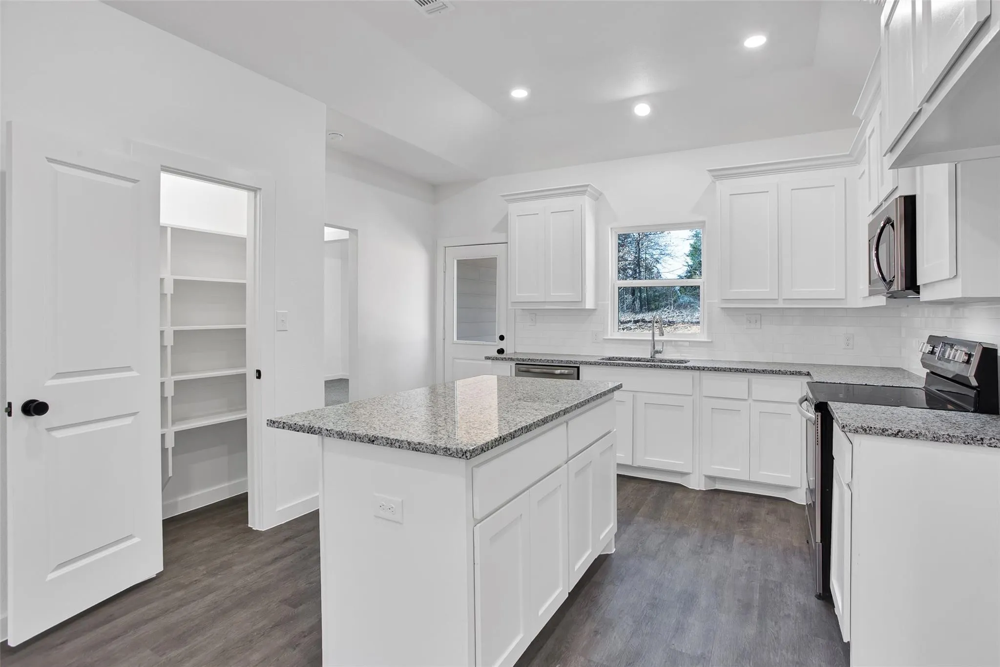 For Sale in Grayson County , 1471 Cathey Drive, Denison, Texas 75020, 16 Bedroom, 12 Bathroom, 8 Garage spaces, 0 Sqft, built in 2022, mls#21385801, Real Estate Agent in Denison, Homes For Sale in Grayson county, Homes For Sale in Denison, Realtor in Denison Texas, Real Estate Brokerage Independent Realty Texas, Luminita Cordes Realtor