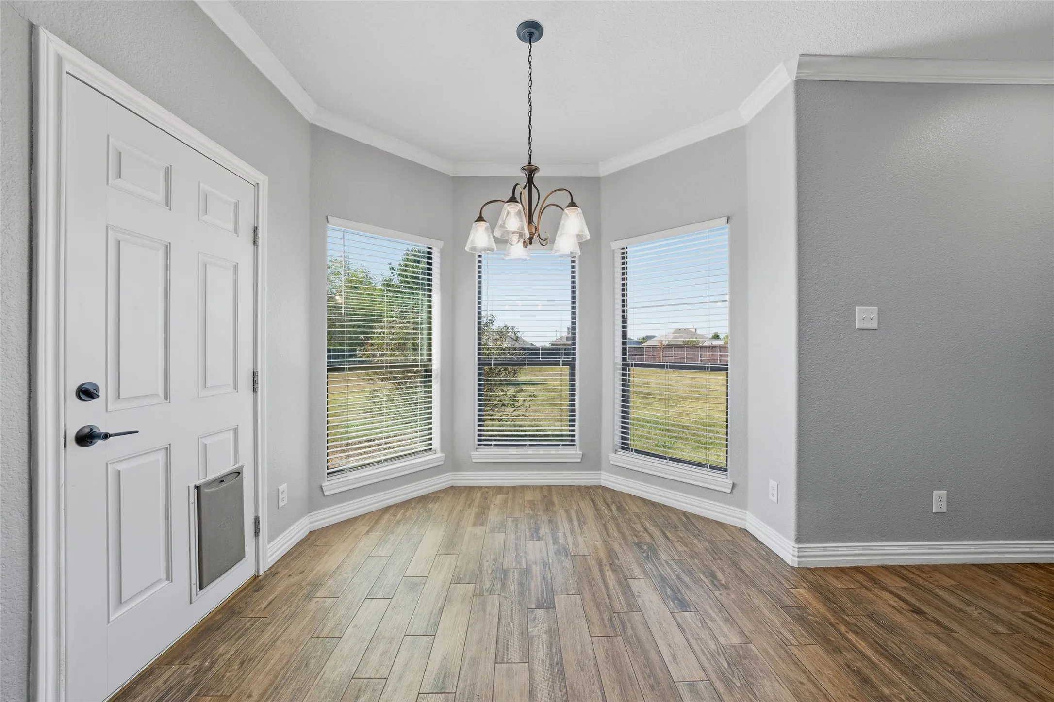 Single Family Residence For Sale in Kaufman County , 17821 FM 3080, Mabank, Texas 75147, 3 Bedroom, 2 Bathroom, 2 Garage spaces, 1,545 Sqft, built in 2013, mls#21385813, Real Estate Agent in Mabank, Homes For Sale in Kaufman county, Homes For Sale in Mabank, Realtor in Mabank Texas, Real Estate Brokerage Independent Realty Texas, Luminita Cordes Realtor