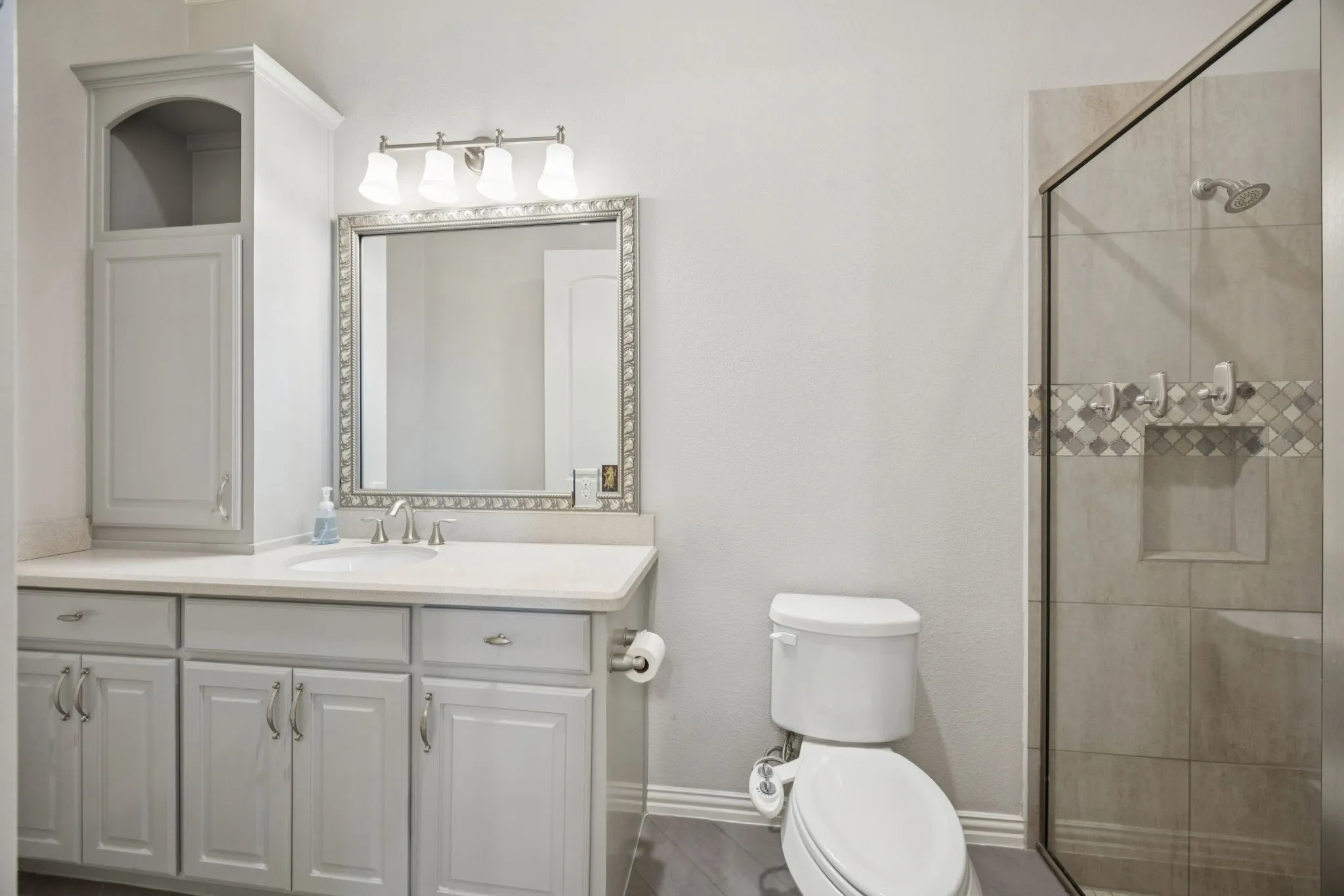 Single Family Residence For Sale in Collin County , 1604 Fireside Trail, Celina, Texas 75009, 4 Bedroom, 3 Bathroom, 3 Garage spaces, 2,701 Sqft, built in 2015, mls#21385650, Real Estate Agent in Celina, Homes For Sale in Collin county, Homes For Sale in Celina, Realtor in Celina Texas, Real Estate Brokerage Independent Realty Texas, Luminita Cordes Realtor