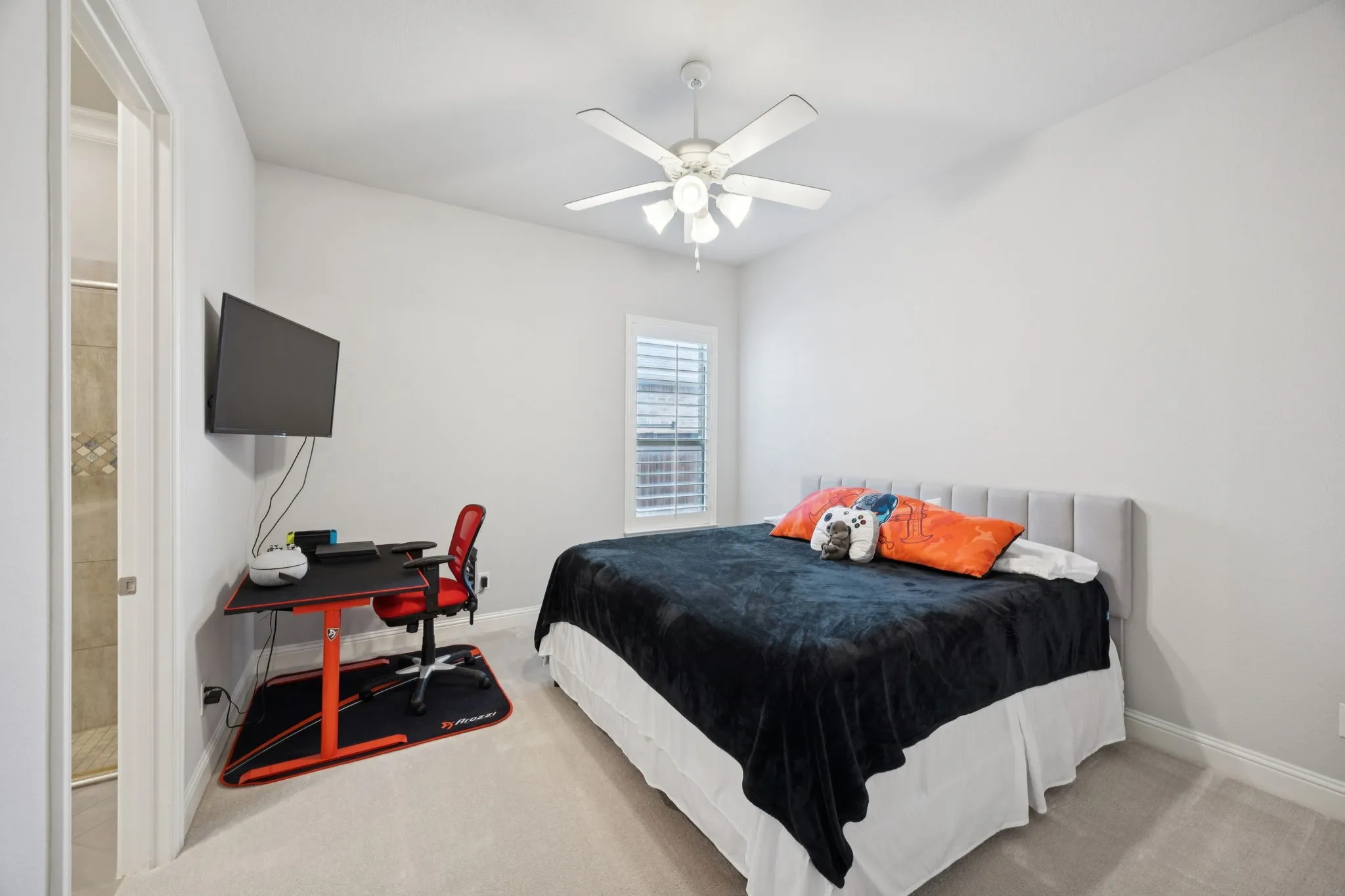 Single Family Residence For Sale in Collin County , 1604 Fireside Trail, Celina, Texas 75009, 4 Bedroom, 3 Bathroom, 3 Garage spaces, 2,701 Sqft, built in 2015, mls#21385650, Real Estate Agent in Celina, Homes For Sale in Collin county, Homes For Sale in Celina, Realtor in Celina Texas, Real Estate Brokerage Independent Realty Texas, Luminita Cordes Realtor