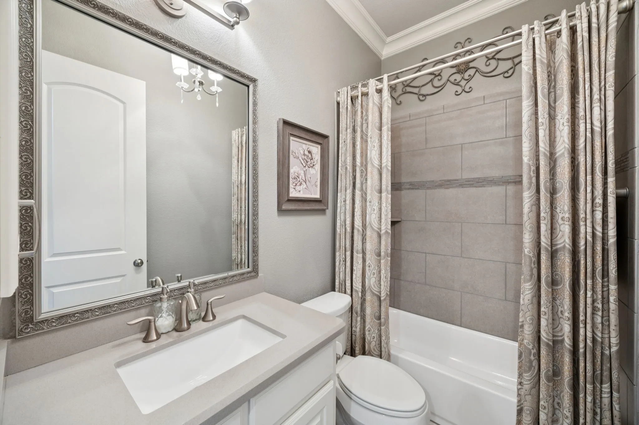 Single Family Residence For Sale in Collin County , 1604 Fireside Trail, Celina, Texas 75009, 4 Bedroom, 3 Bathroom, 3 Garage spaces, 2,701 Sqft, built in 2015, mls#21385650, Real Estate Agent in Celina, Homes For Sale in Collin county, Homes For Sale in Celina, Realtor in Celina Texas, Real Estate Brokerage Independent Realty Texas, Luminita Cordes Realtor