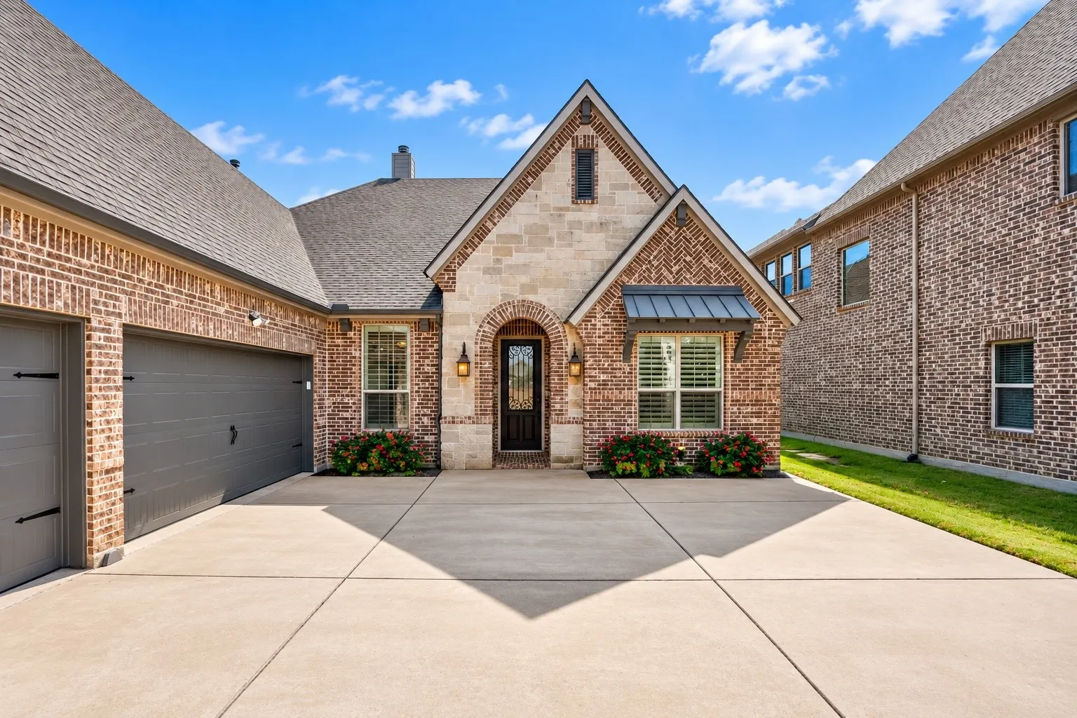 Single Family Residence For Sale in Collin County , 1604 Fireside Trail, Celina, Texas 75009, 4 Bedroom, 3 Bathroom, 3 Garage spaces, 2,701 Sqft, built in 2015, mls#21385650, Real Estate Agent in Celina, Homes For Sale in Collin county, Homes For Sale in Celina, Realtor in Celina Texas, Real Estate Brokerage Independent Realty Texas, Luminita Cordes Realtor