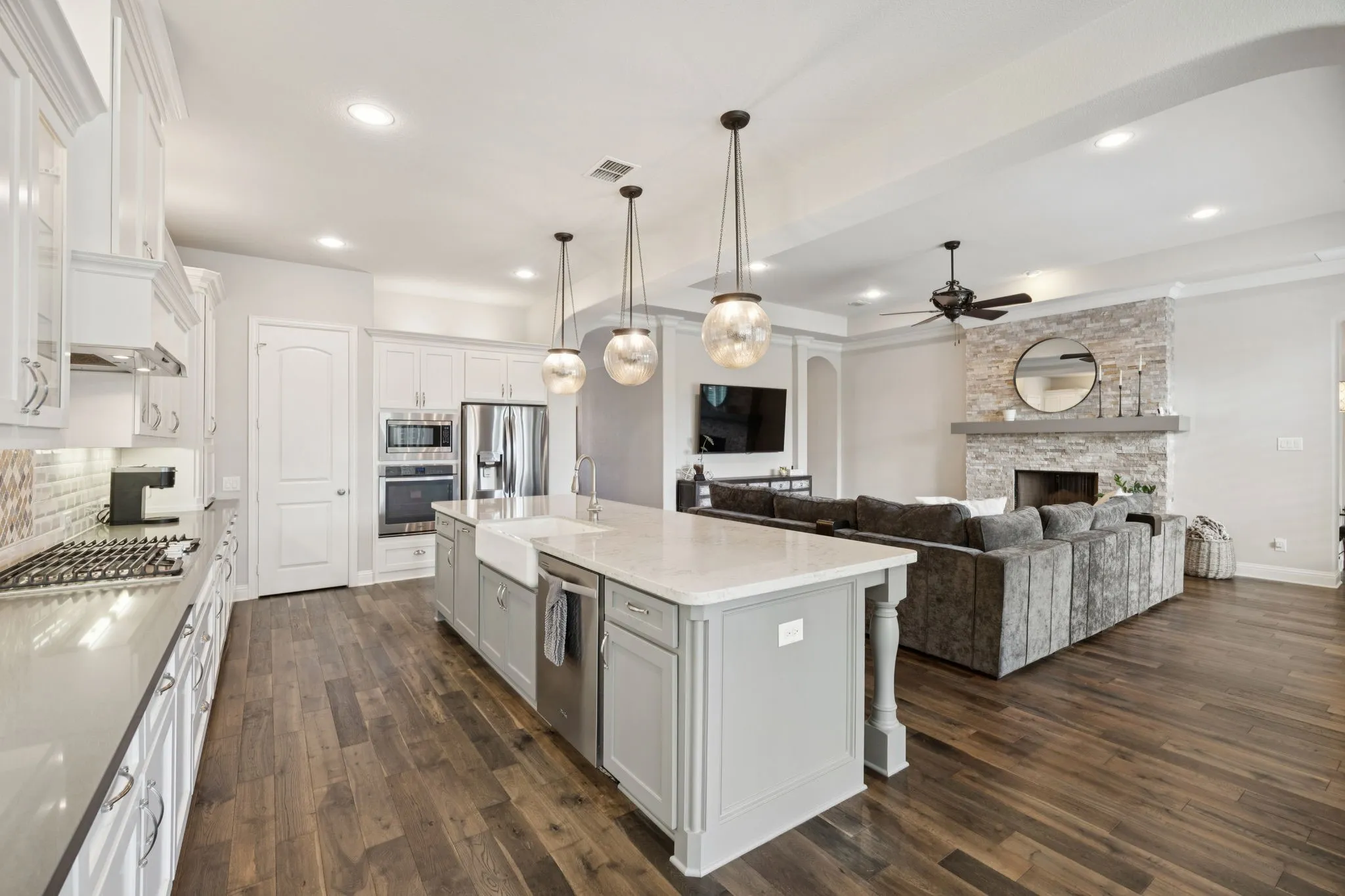 Single Family Residence For Sale in Collin County , 1604 Fireside Trail, Celina, Texas 75009, 4 Bedroom, 3 Bathroom, 3 Garage spaces, 2,701 Sqft, built in 2015, mls#21385650, Real Estate Agent in Celina, Homes For Sale in Collin county, Homes For Sale in Celina, Realtor in Celina Texas, Real Estate Brokerage Independent Realty Texas, Luminita Cordes Realtor