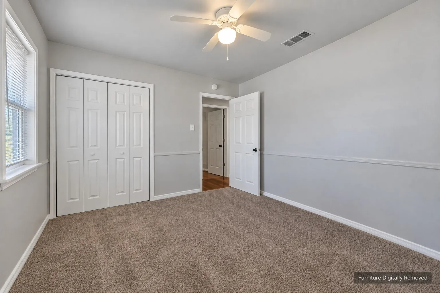 Single Family Residence For Sale in Dallas County , 646 E Fairmeadows Drive, Duncanville, Texas 75116, 3 Bedroom, 2 Bathroom, Garage spaces, 1,344 Sqft, built in 1962, mls#21385704, Real Estate Agent in Duncanville, Homes For Sale in Dallas county, Homes For Sale in Duncanville, Realtor in Duncanville Texas, Real Estate Brokerage Independent Realty Texas, Luminita Cordes Realtor