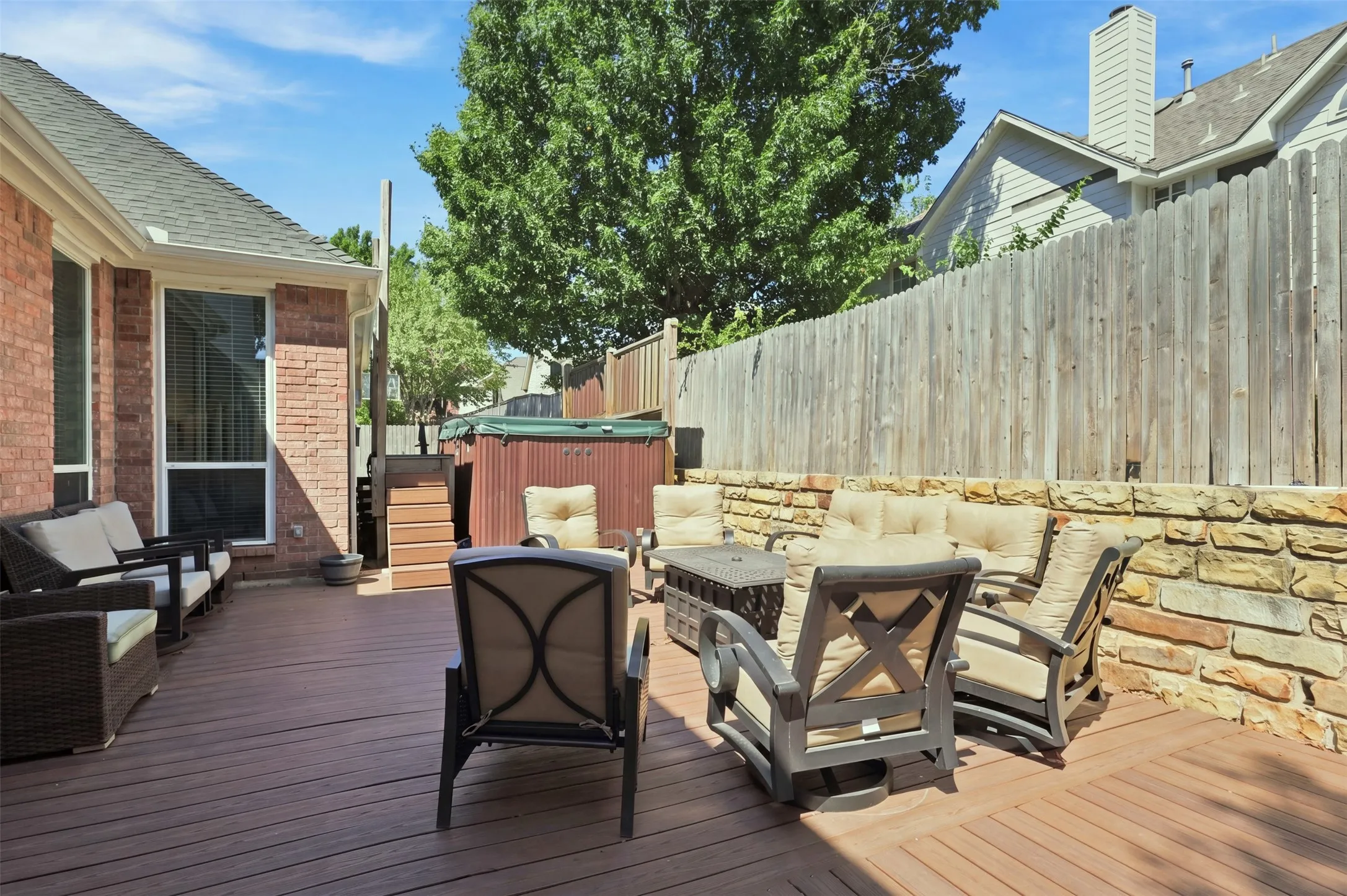 Single Family Residence For Sale in Collin County , 5108 Feather Crest, Mc Kinney, Texas 75072, 4 Bedroom, 3 Bathroom, 2 Garage spaces, 2,994 Sqft, built in 1992, mls#21385027, Real Estate Agent in Mc Kinney, Homes For Sale in Collin county, Homes For Sale in Mc Kinney, Realtor in Mc Kinney Texas, Real Estate Brokerage Independent Realty Texas, Luminita Cordes Realtor