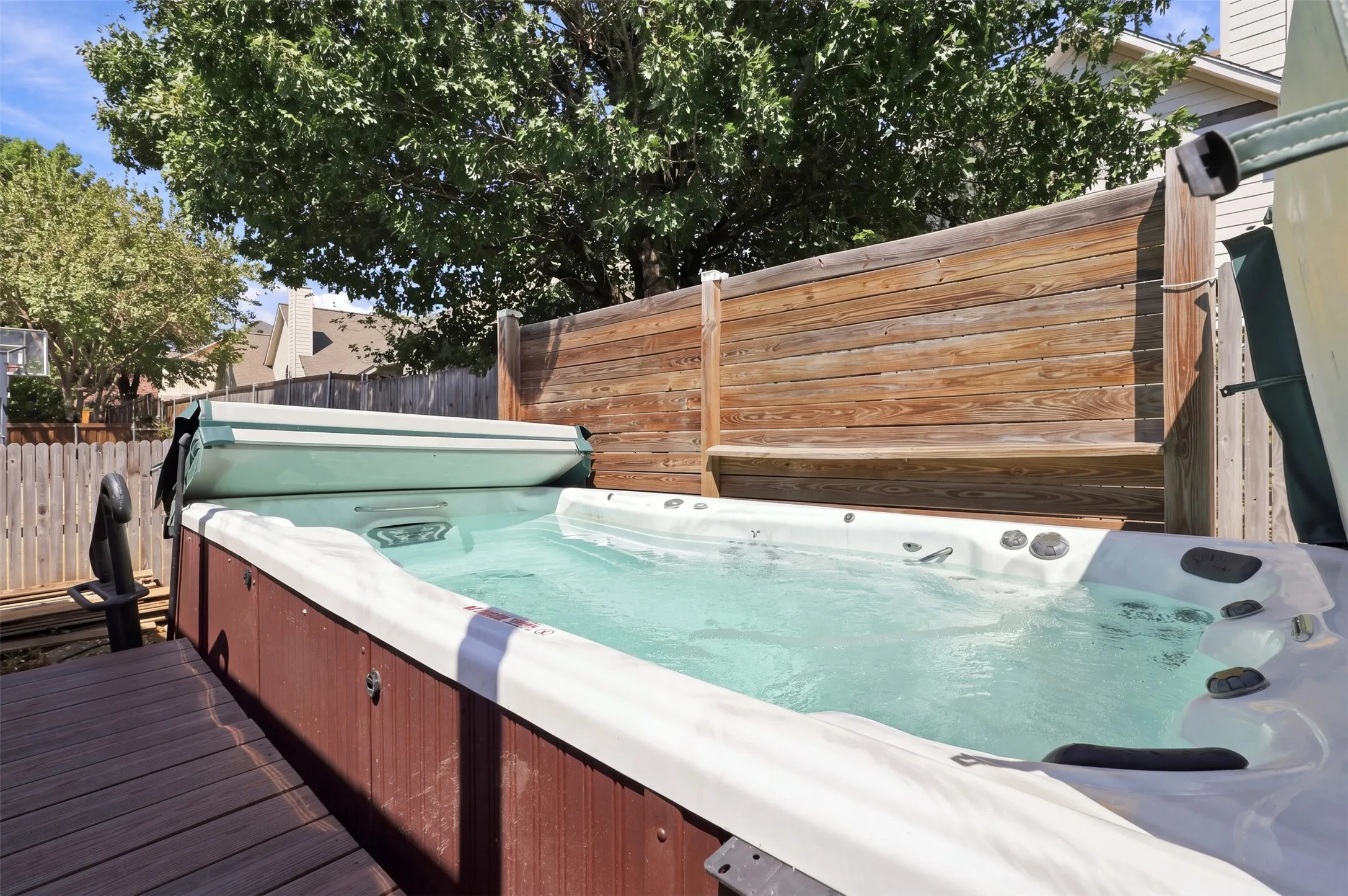 Single Family Residence For Sale in Collin County , 5108 Feather Crest, Mc Kinney, Texas 75072, 4 Bedroom, 3 Bathroom, 2 Garage spaces, 2,994 Sqft, built in 1992, mls#21385027, Real Estate Agent in Mc Kinney, Homes For Sale in Collin county, Homes For Sale in Mc Kinney, Realtor in Mc Kinney Texas, Real Estate Brokerage Independent Realty Texas, Luminita Cordes Realtor