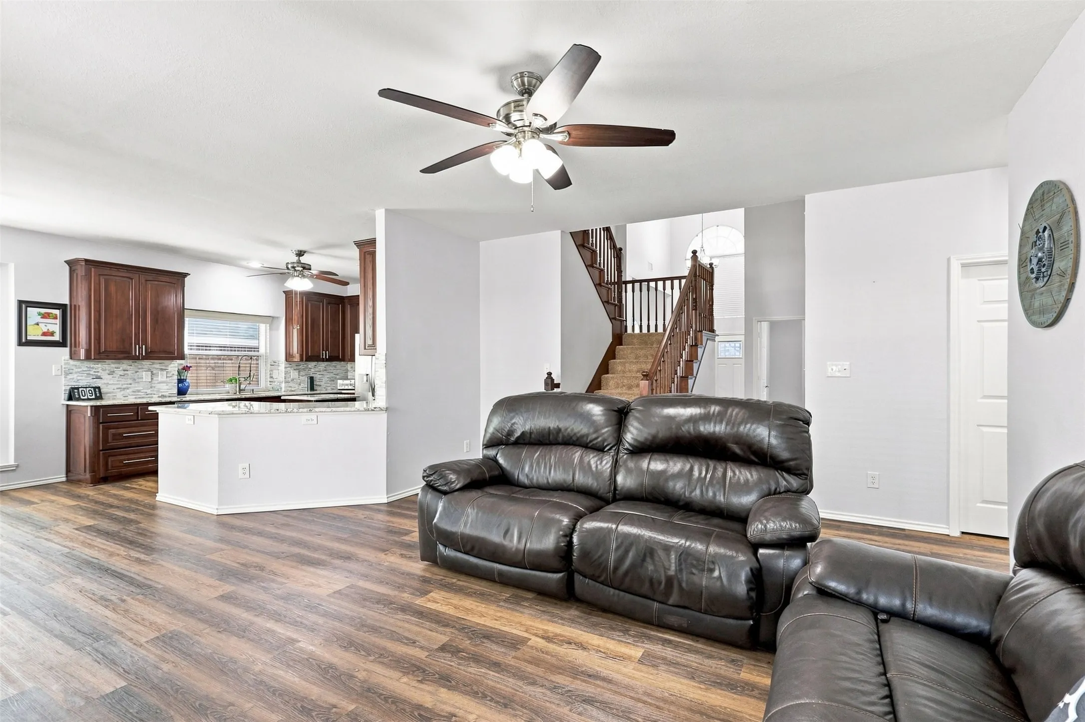Single Family Residence For Sale in Collin County , 5108 Feather Crest, Mc Kinney, Texas 75072, 4 Bedroom, 3 Bathroom, 2 Garage spaces, 2,994 Sqft, built in 1992, mls#21385027, Real Estate Agent in Mc Kinney, Homes For Sale in Collin county, Homes For Sale in Mc Kinney, Realtor in Mc Kinney Texas, Real Estate Brokerage Independent Realty Texas, Luminita Cordes Realtor