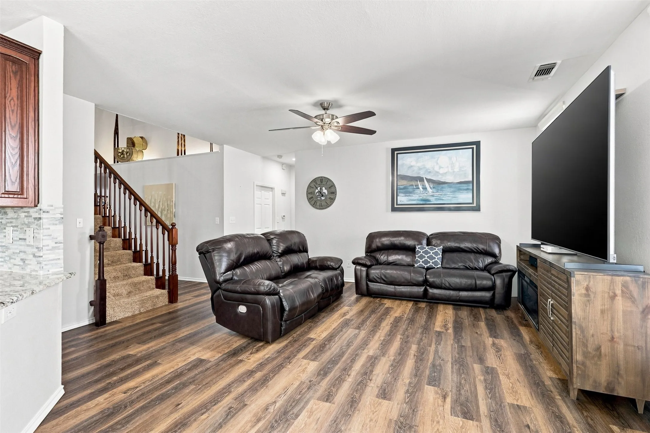Single Family Residence For Sale in Collin County , 5108 Feather Crest, Mc Kinney, Texas 75072, 4 Bedroom, 3 Bathroom, 2 Garage spaces, 2,994 Sqft, built in 1992, mls#21385027, Real Estate Agent in Mc Kinney, Homes For Sale in Collin county, Homes For Sale in Mc Kinney, Realtor in Mc Kinney Texas, Real Estate Brokerage Independent Realty Texas, Luminita Cordes Realtor