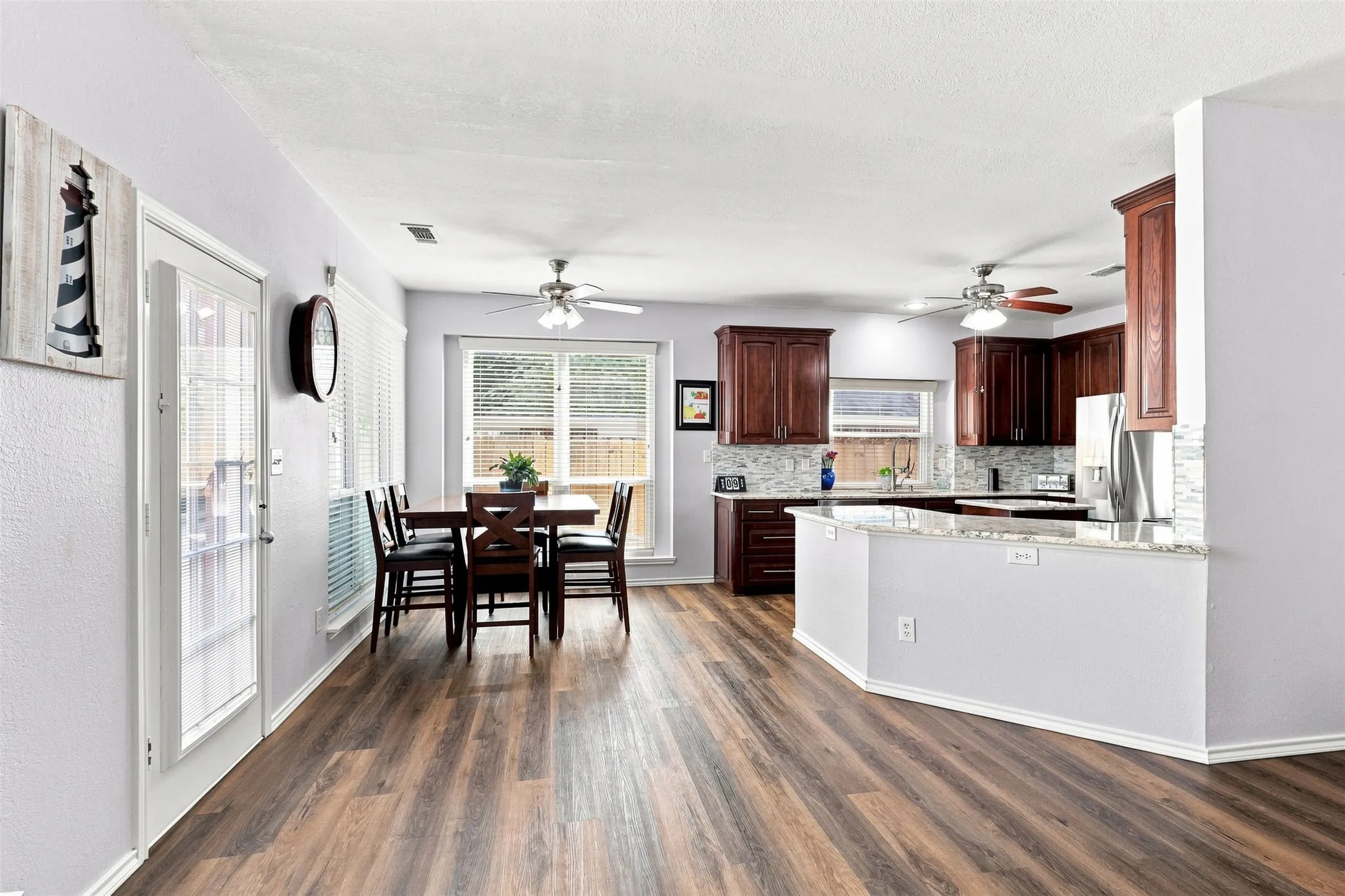 Single Family Residence For Sale in Collin County , 5108 Feather Crest, Mc Kinney, Texas 75072, 4 Bedroom, 3 Bathroom, 2 Garage spaces, 2,994 Sqft, built in 1992, mls#21385027, Real Estate Agent in Mc Kinney, Homes For Sale in Collin county, Homes For Sale in Mc Kinney, Realtor in Mc Kinney Texas, Real Estate Brokerage Independent Realty Texas, Luminita Cordes Realtor