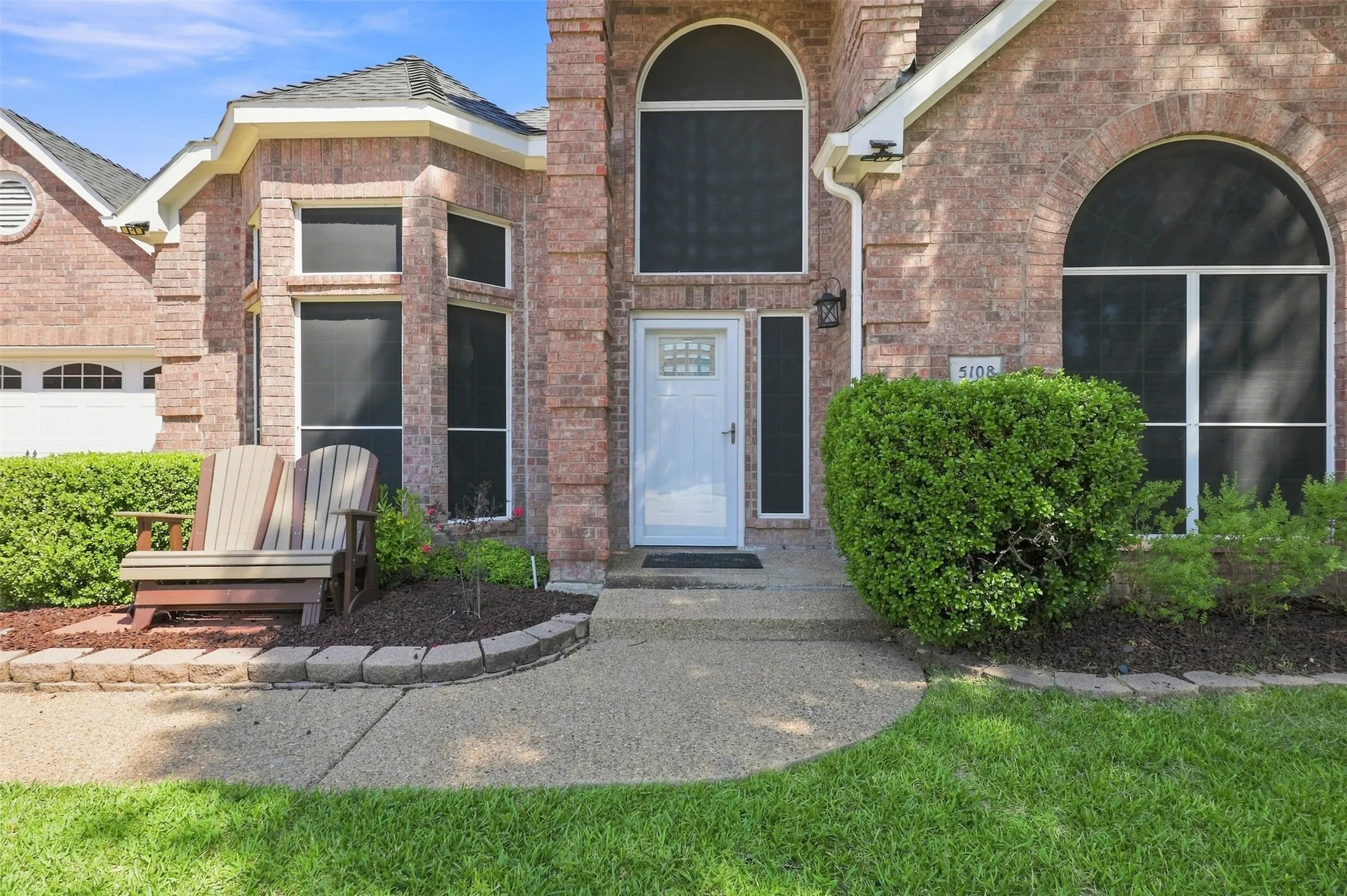 Single Family Residence For Sale in Collin County , 5108 Feather Crest, Mc Kinney, Texas 75072, 4 Bedroom, 3 Bathroom, 2 Garage spaces, 2,994 Sqft, built in 1992, mls#21385027, Real Estate Agent in Mc Kinney, Homes For Sale in Collin county, Homes For Sale in Mc Kinney, Realtor in Mc Kinney Texas, Real Estate Brokerage Independent Realty Texas, Luminita Cordes Realtor