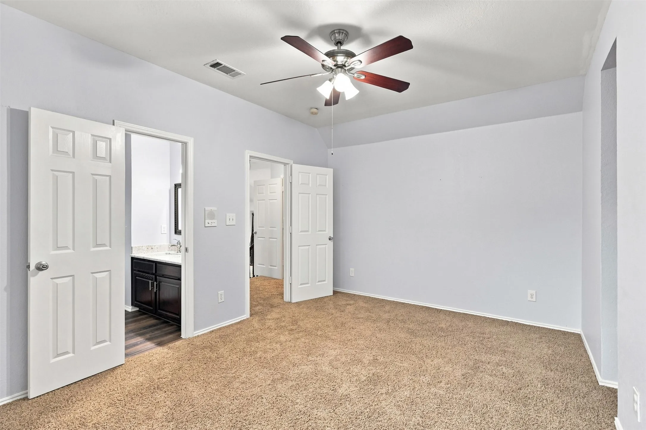 Single Family Residence For Sale in Collin County , 5108 Feather Crest, Mc Kinney, Texas 75072, 4 Bedroom, 3 Bathroom, 2 Garage spaces, 2,994 Sqft, built in 1992, mls#21385027, Real Estate Agent in Mc Kinney, Homes For Sale in Collin county, Homes For Sale in Mc Kinney, Realtor in Mc Kinney Texas, Real Estate Brokerage Independent Realty Texas, Luminita Cordes Realtor