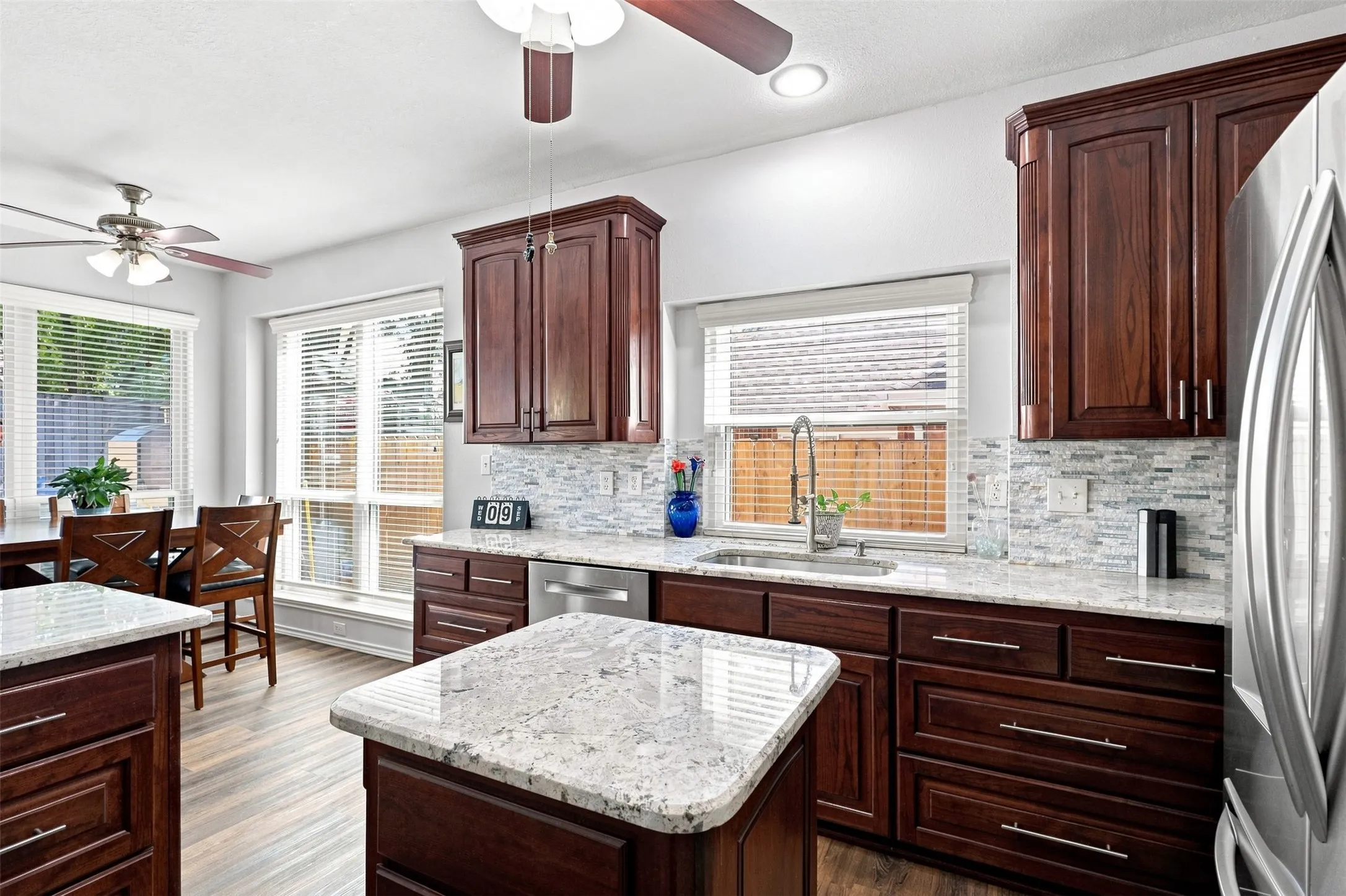 Single Family Residence For Sale in Collin County , 5108 Feather Crest, Mc Kinney, Texas 75072, 4 Bedroom, 3 Bathroom, 2 Garage spaces, 2,994 Sqft, built in 1992, mls#21385027, Real Estate Agent in Mc Kinney, Homes For Sale in Collin county, Homes For Sale in Mc Kinney, Realtor in Mc Kinney Texas, Real Estate Brokerage Independent Realty Texas, Luminita Cordes Realtor