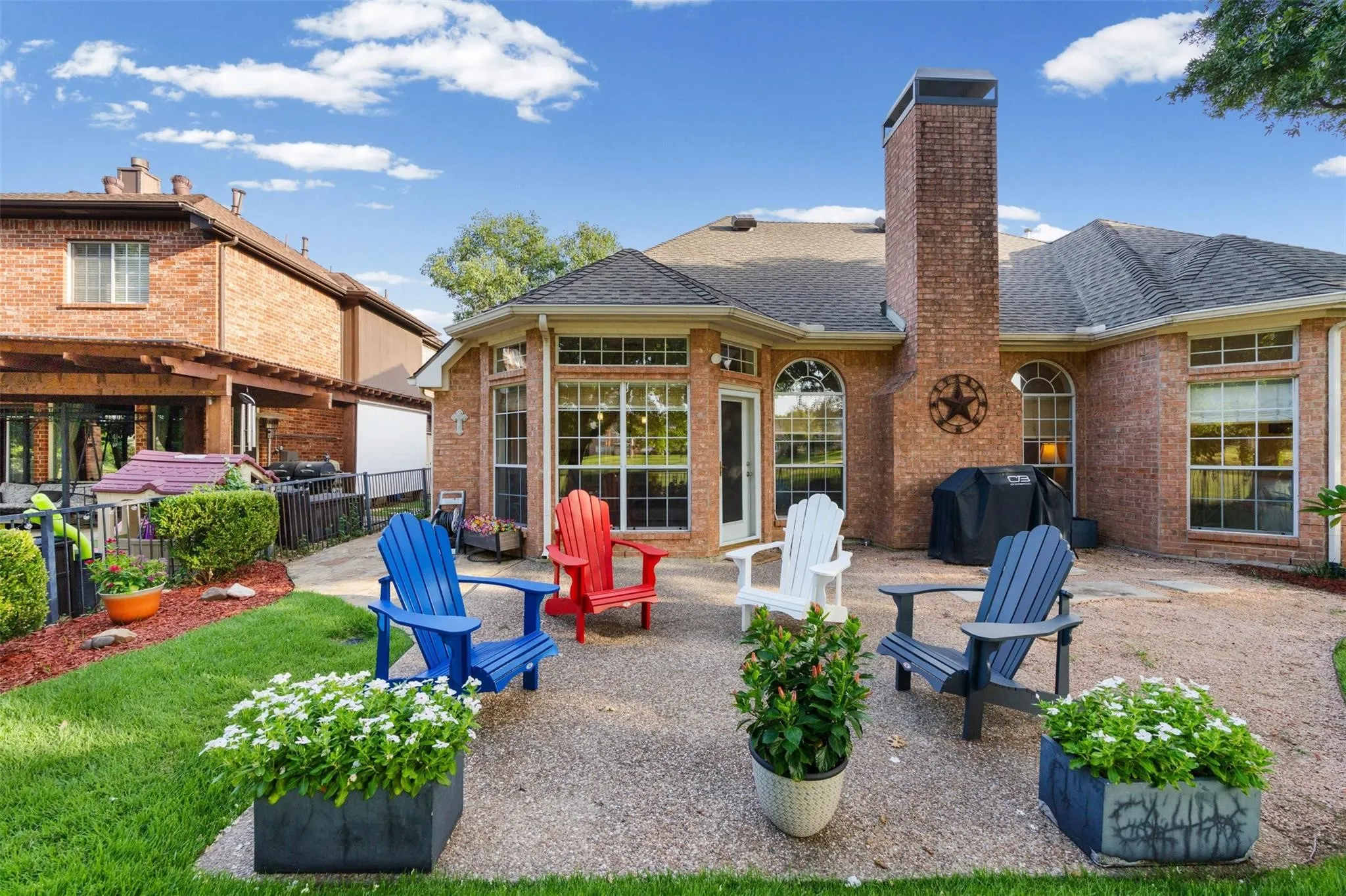 Single Family Residence For Rent in Dallas County , 521 Palm Desert Drive, Garland, Texas 75044, 4 Bedroom, 3 Bathroom, 2 Garage spaces, 2,464 Sqft, built in 1992, mls#21380600, Real Estate Agent in Garland, Homes For Rent in Dallas county, Homes For Rent in Garland, Realtor in Garland Texas, Real Estate Brokerage Independent Realty Texas, Luminita Cordes Realtor
