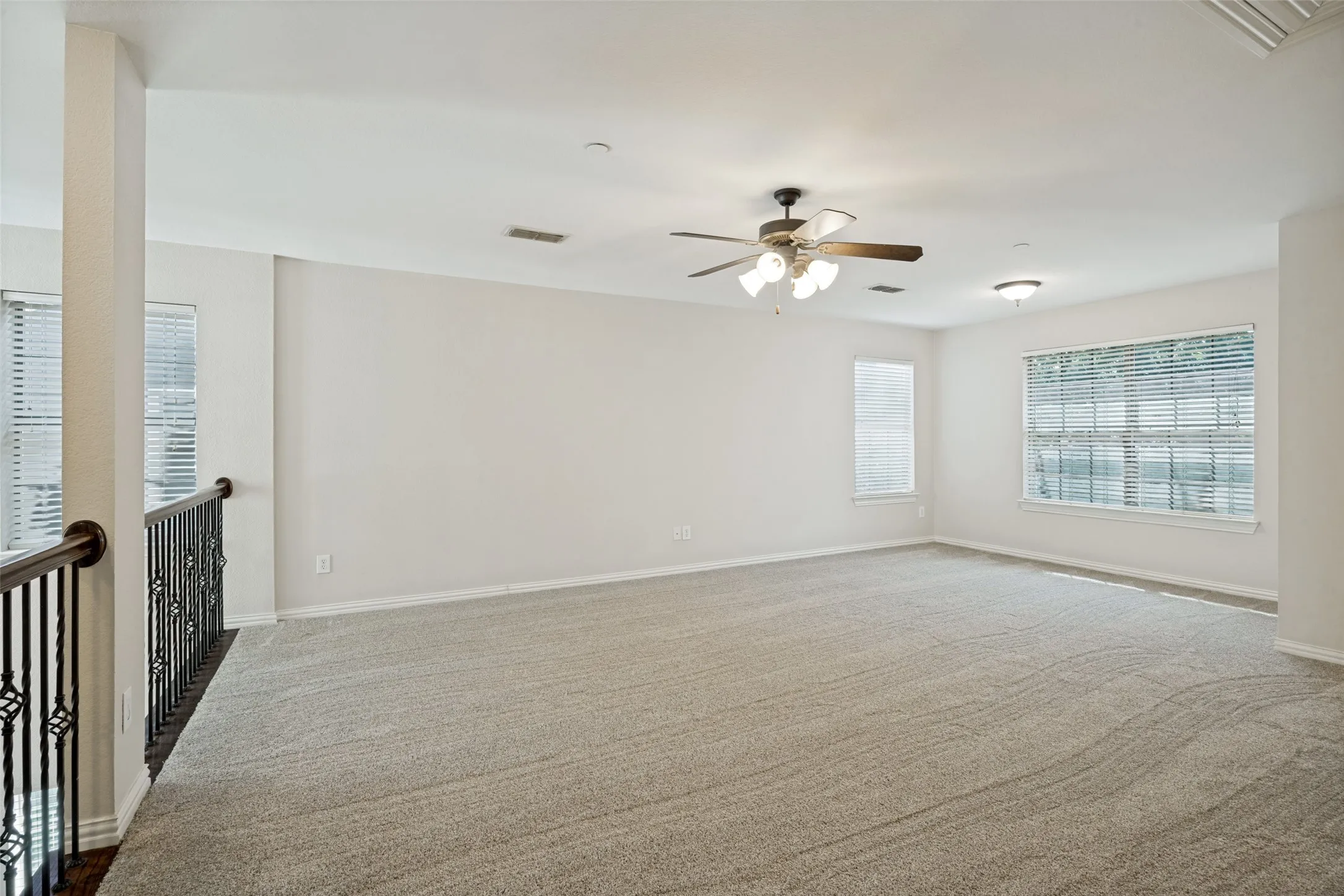 Townhouse For Rent in Collin County , 7925 Hannah Street, Plano, Texas 75025, 4 Bedroom, 4 Bathroom, 2 Garage spaces, 1,948 Sqft, built in 2007, mls#21385823, Real Estate Agent in Plano, Homes For Rent in Collin county, Homes For Rent in Plano, Realtor in Plano Texas, Real Estate Brokerage Independent Realty Texas, Luminita Cordes Realtor