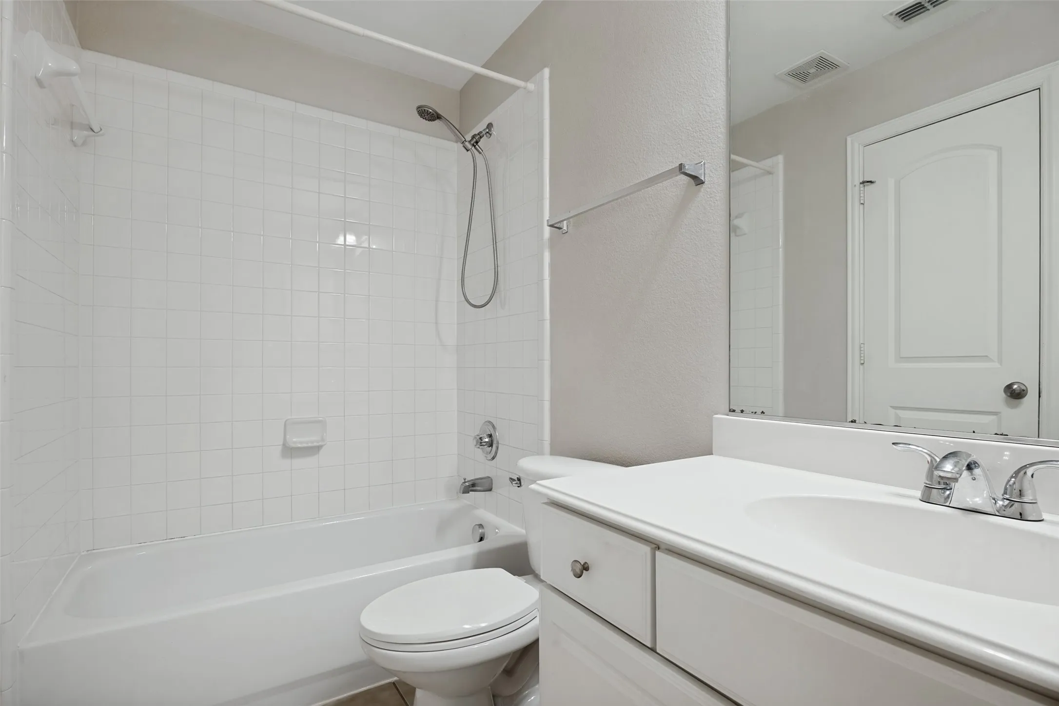 Townhouse For Rent in Collin County , 7925 Hannah Street, Plano, Texas 75025, 4 Bedroom, 4 Bathroom, 2 Garage spaces, 1,948 Sqft, built in 2007, mls#21385823, Real Estate Agent in Plano, Homes For Rent in Collin county, Homes For Rent in Plano, Realtor in Plano Texas, Real Estate Brokerage Independent Realty Texas, Luminita Cordes Realtor