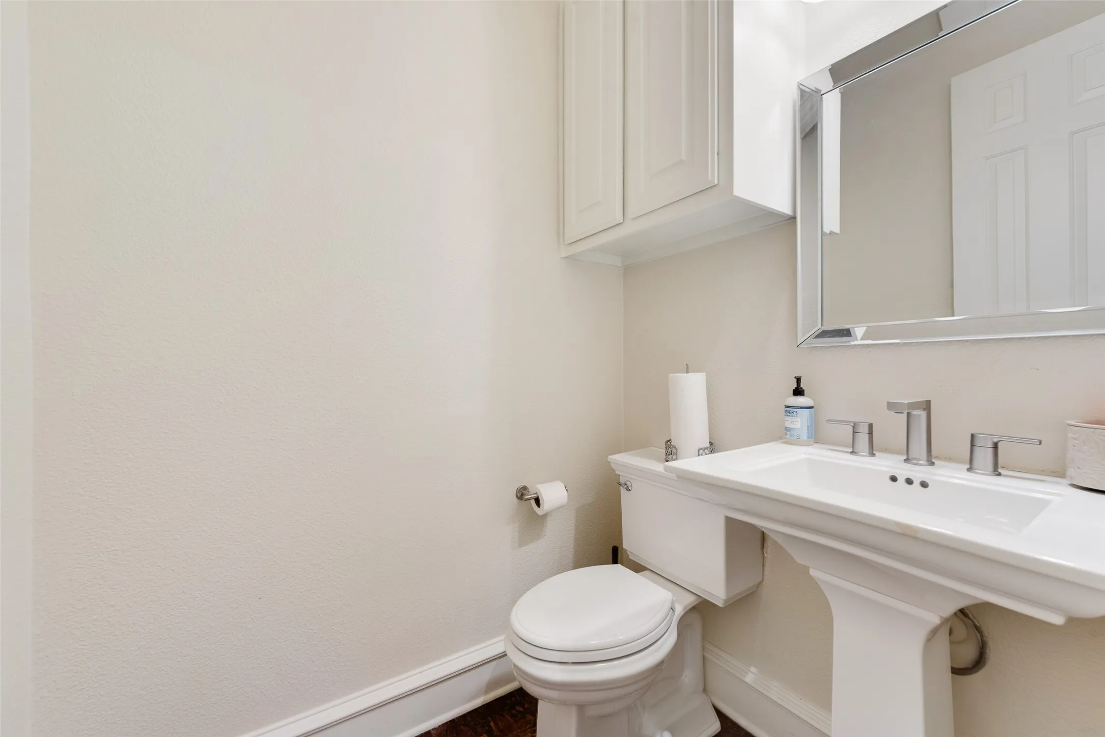 Townhouse For Rent in Dallas County , 4400 Saint Andrews Boulevard, Irving, Texas 75038, 3 Bedroom, 3 Bathroom, 2 Garage spaces, 2,279 Sqft, built in 1999, mls#21369889, Real Estate Agent in Irving, Homes For Rent in Dallas county, Homes For Rent in Irving, Realtor in Irving Texas, Real Estate Brokerage Independent Realty Texas, Luminita Cordes Realtor
