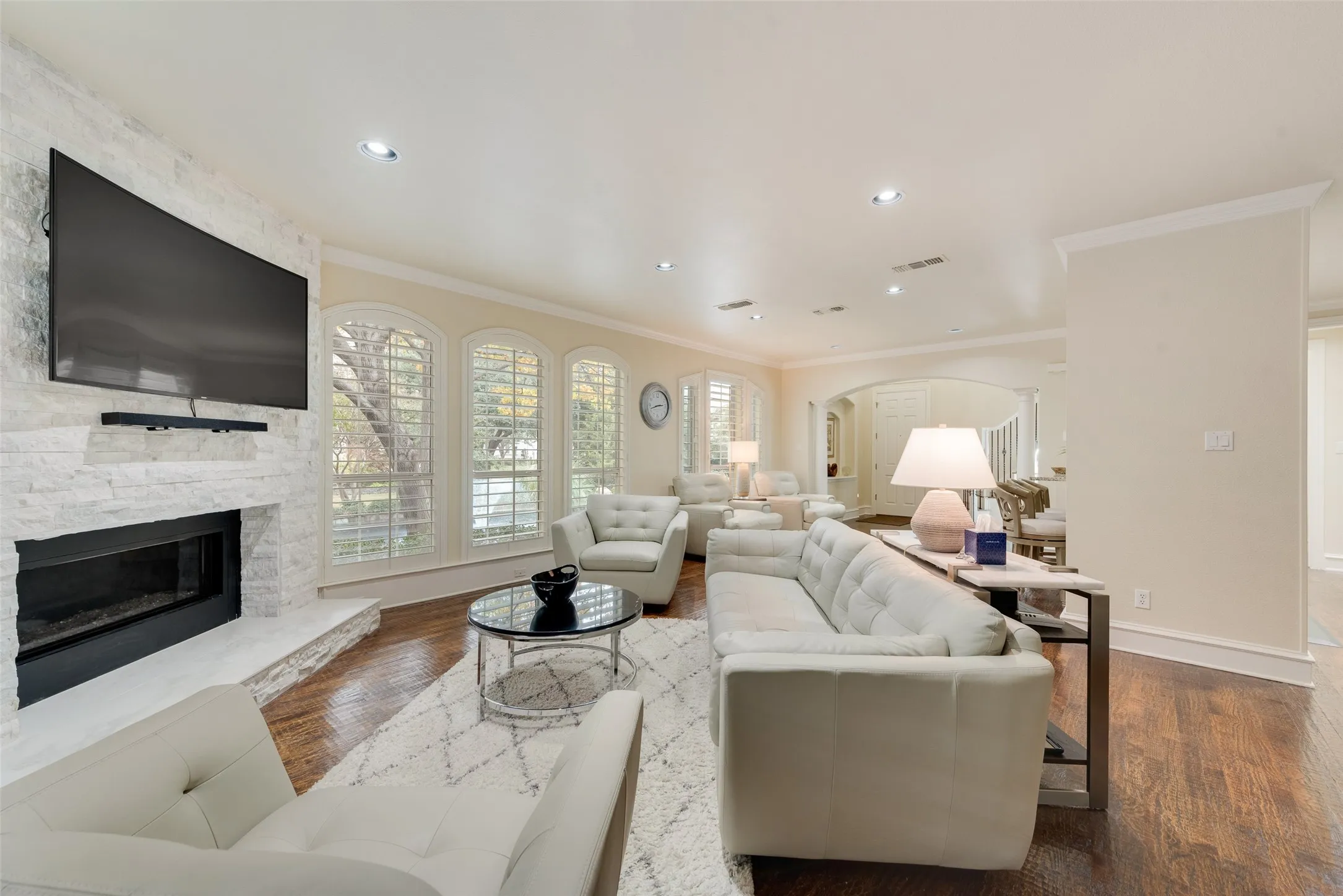 Townhouse For Rent in Dallas County , 4400 Saint Andrews Boulevard, Irving, Texas 75038, 3 Bedroom, 3 Bathroom, 2 Garage spaces, 2,279 Sqft, built in 1999, mls#21369889, Real Estate Agent in Irving, Homes For Rent in Dallas county, Homes For Rent in Irving, Realtor in Irving Texas, Real Estate Brokerage Independent Realty Texas, Luminita Cordes Realtor