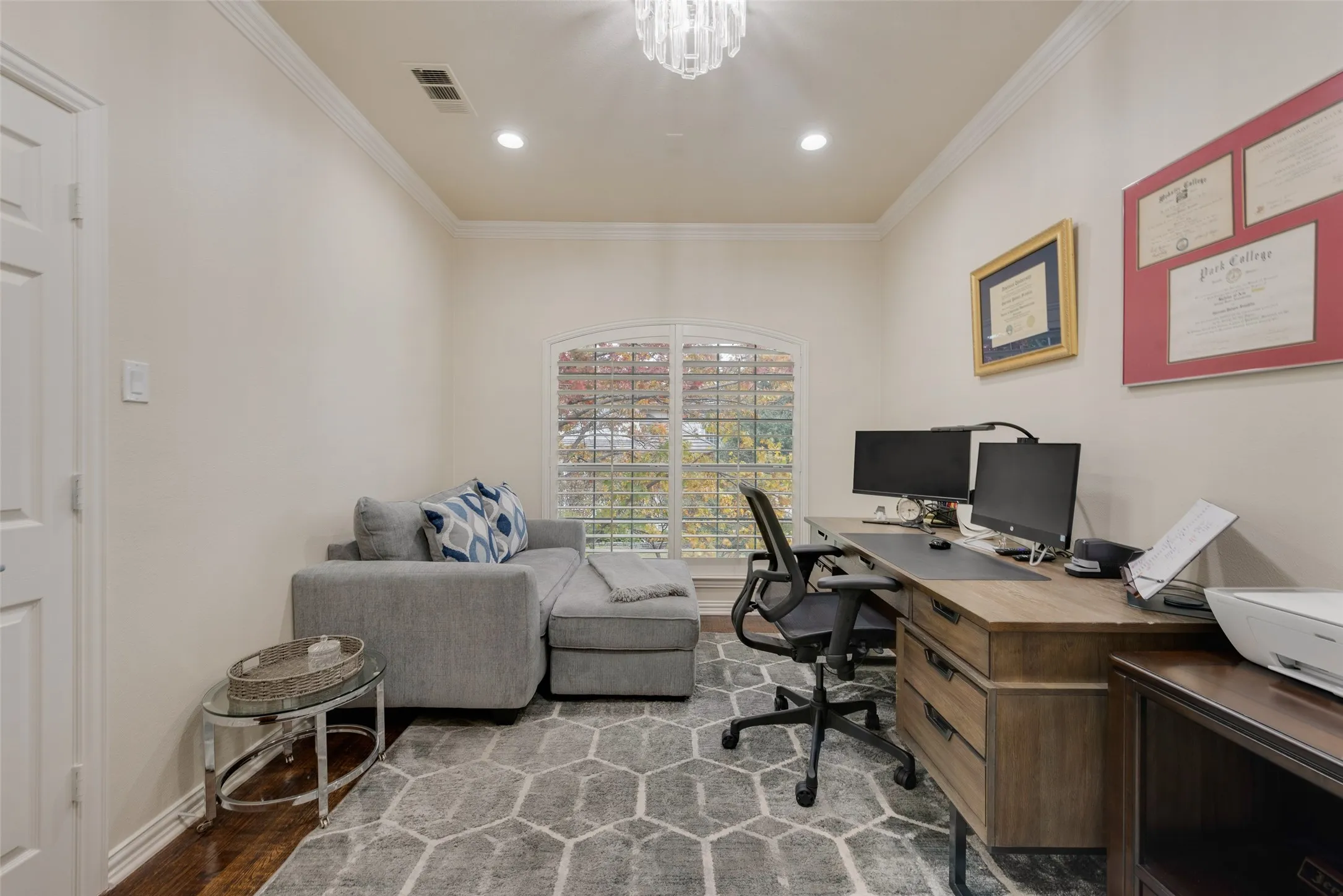Townhouse For Rent in Dallas County , 4400 Saint Andrews Boulevard, Irving, Texas 75038, 3 Bedroom, 3 Bathroom, 2 Garage spaces, 2,279 Sqft, built in 1999, mls#21369889, Real Estate Agent in Irving, Homes For Rent in Dallas county, Homes For Rent in Irving, Realtor in Irving Texas, Real Estate Brokerage Independent Realty Texas, Luminita Cordes Realtor