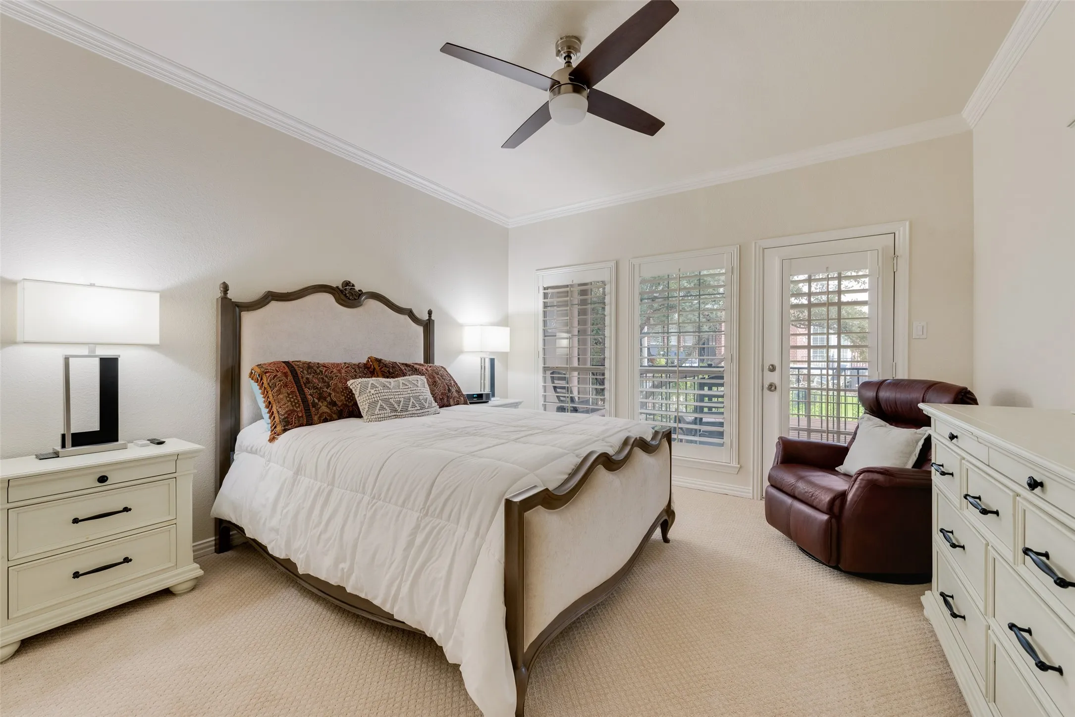 Townhouse For Rent in Dallas County , 4400 Saint Andrews Boulevard, Irving, Texas 75038, 3 Bedroom, 3 Bathroom, 2 Garage spaces, 2,279 Sqft, built in 1999, mls#21369889, Real Estate Agent in Irving, Homes For Rent in Dallas county, Homes For Rent in Irving, Realtor in Irving Texas, Real Estate Brokerage Independent Realty Texas, Luminita Cordes Realtor