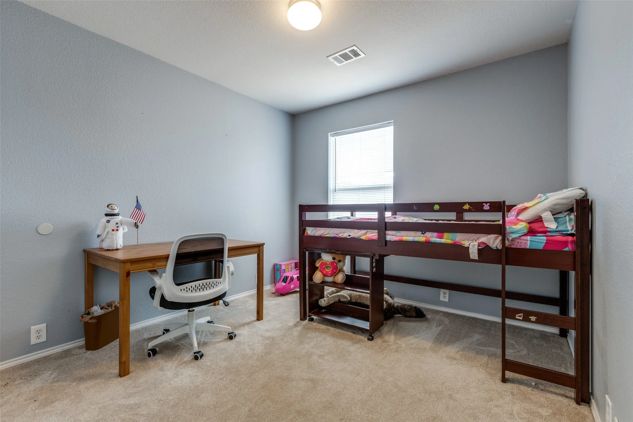 Single Family Residence For Rent in Collin County , 2402 Pheasant Run, Melissa, Texas 75454, 4 Bedroom, 2 Bathroom, 2 Garage spaces, 2,124 Sqft, built in 2003, mls#21381821, Real Estate Agent in Melissa, Homes For Rent in Collin county, Homes For Rent in Melissa, Realtor in Melissa Texas, Real Estate Brokerage Independent Realty Texas, Luminita Cordes Realtor