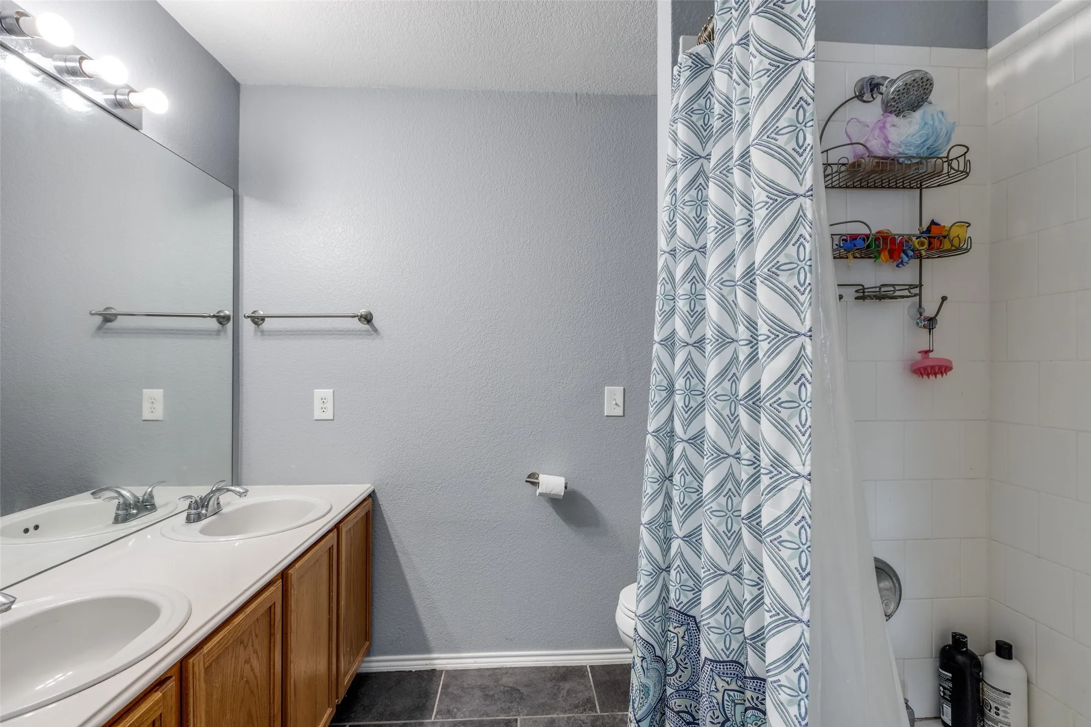 Single Family Residence For Rent in Collin County , 2402 Pheasant Run, Melissa, Texas 75454, 4 Bedroom, 2 Bathroom, 2 Garage spaces, 2,124 Sqft, built in 2003, mls#21381821, Real Estate Agent in Melissa, Homes For Rent in Collin county, Homes For Rent in Melissa, Realtor in Melissa Texas, Real Estate Brokerage Independent Realty Texas, Luminita Cordes Realtor
