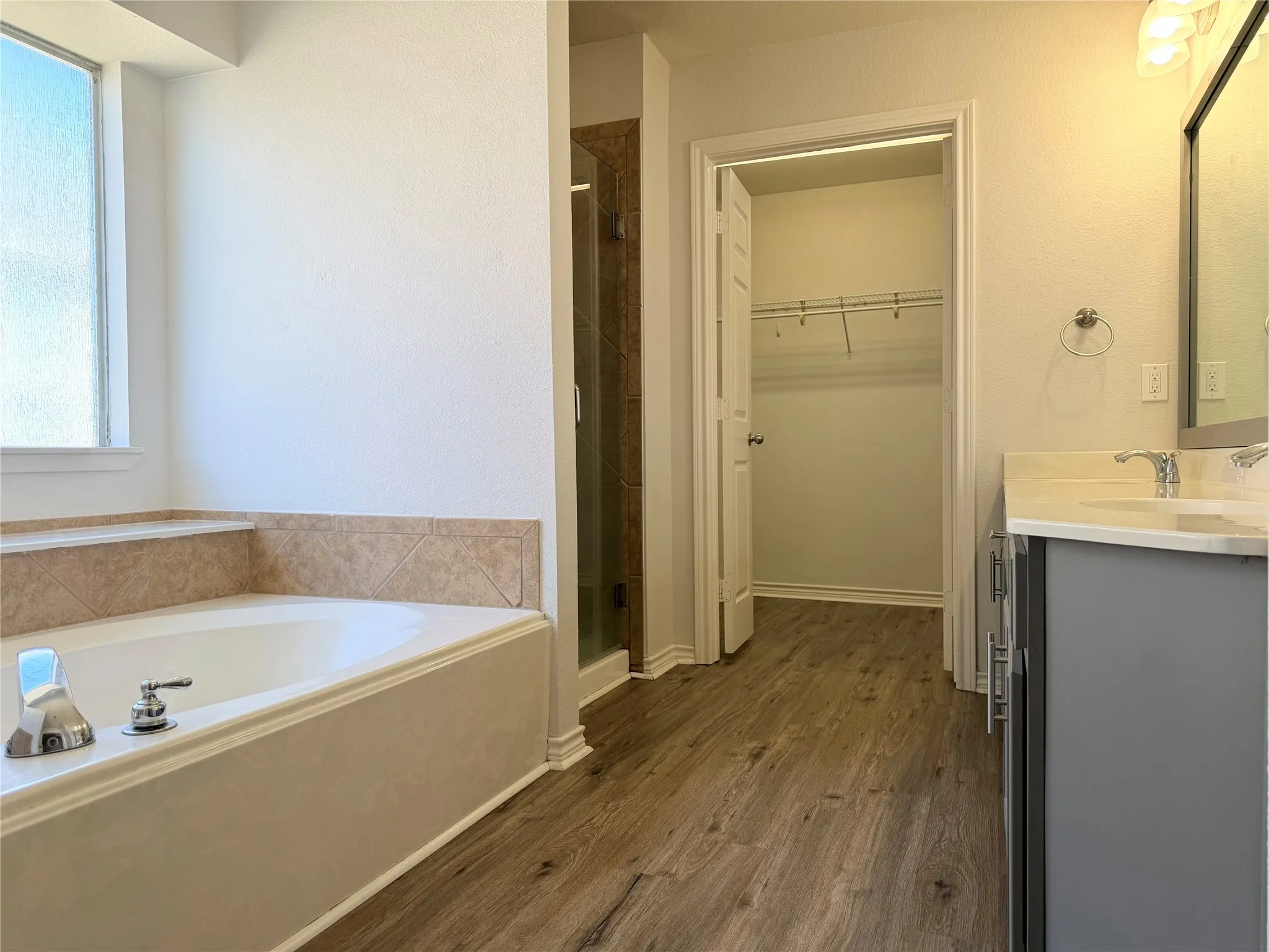 Single Family Residence For Rent in Collin County , 2821 Saddlebred Trail, Celina, Texas 75009, 3 Bedroom, 2 Bathroom, 2 Garage spaces, 1,757 Sqft, built in 2006, mls#21385220, Real Estate Agent in Celina, Homes For Rent in Collin county, Homes For Rent in Celina, Realtor in Celina Texas, Real Estate Brokerage Independent Realty Texas, Luminita Cordes Realtor