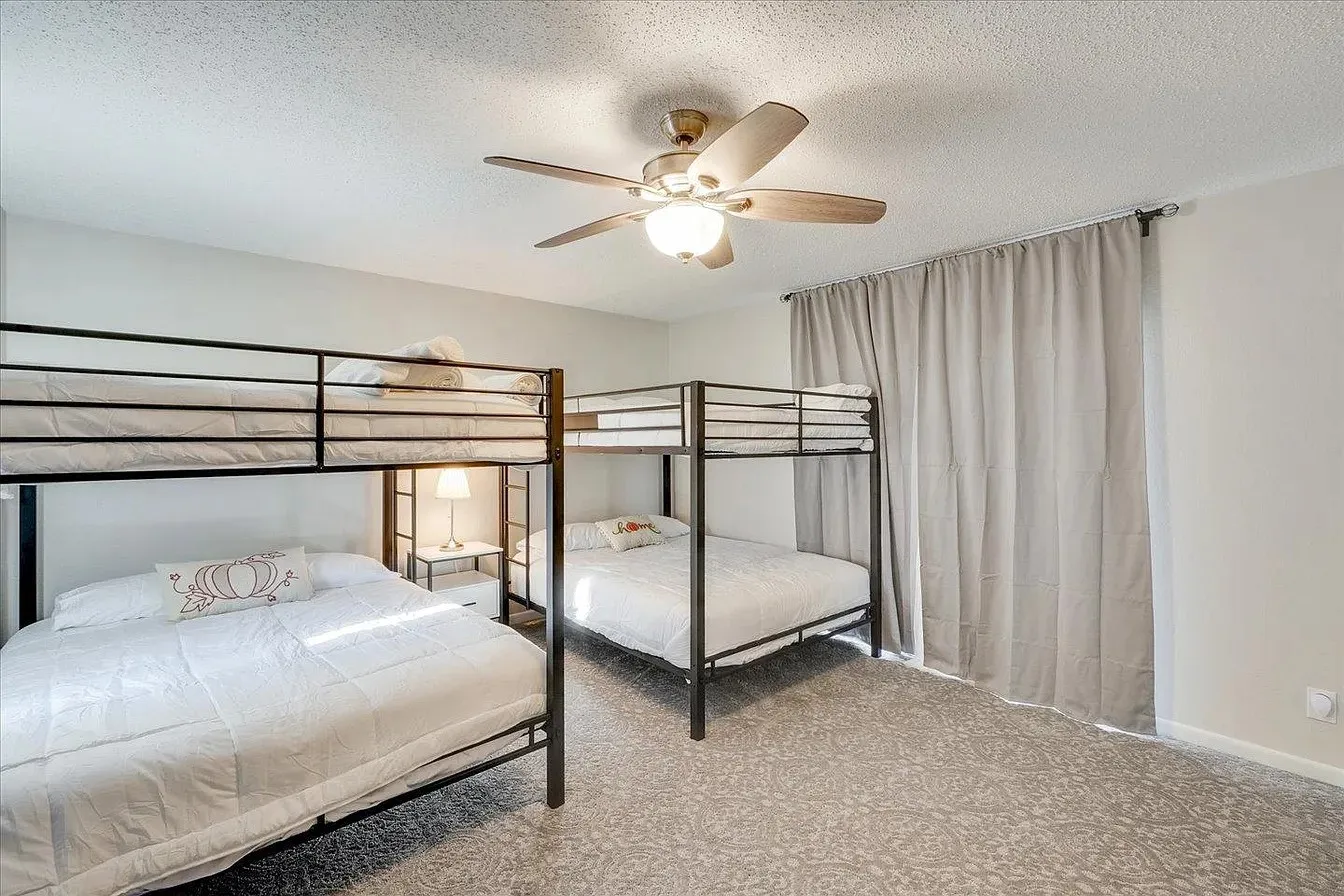 Single Family Residence For Rent in Dallas County , 612 W Northgate Drive, Irving, Texas 75062, 4 Bedroom, 3 Bathroom, 2 Garage spaces, 2,333 Sqft, built in 1970, mls#21384067, Real Estate Agent in Irving, Homes For Rent in Dallas county, Homes For Rent in Irving, Realtor in Irving Texas, Real Estate Brokerage Independent Realty Texas, Luminita Cordes Realtor