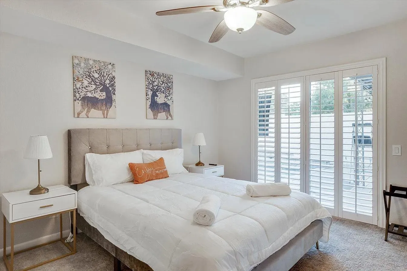 Single Family Residence For Rent in Dallas County , 612 W Northgate Drive, Irving, Texas 75062, 4 Bedroom, 3 Bathroom, 2 Garage spaces, 2,333 Sqft, built in 1970, mls#21384067, Real Estate Agent in Irving, Homes For Rent in Dallas county, Homes For Rent in Irving, Realtor in Irving Texas, Real Estate Brokerage Independent Realty Texas, Luminita Cordes Realtor