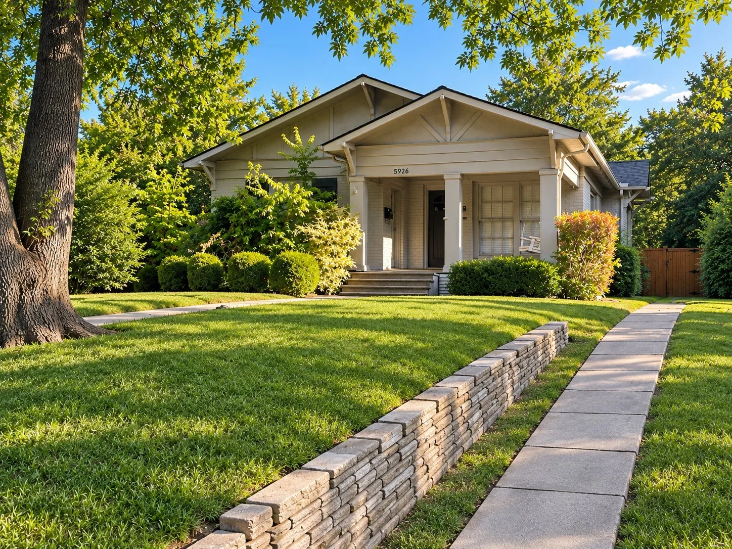 Single Family Residence For Sale in Dallas County , 5926 Belmont Avenue, Dallas, Texas 75206, 3 Bedroom, 2 Bathroom, Garage spaces, 1,804 Sqft, built in 1926, mls#21385540, Real Estate Agent in Dallas, Homes For Sale in Dallas county, Homes For Sale in Dallas, Realtor in Dallas Texas, Real Estate Brokerage Independent Realty Texas, Luminita Cordes Realtor