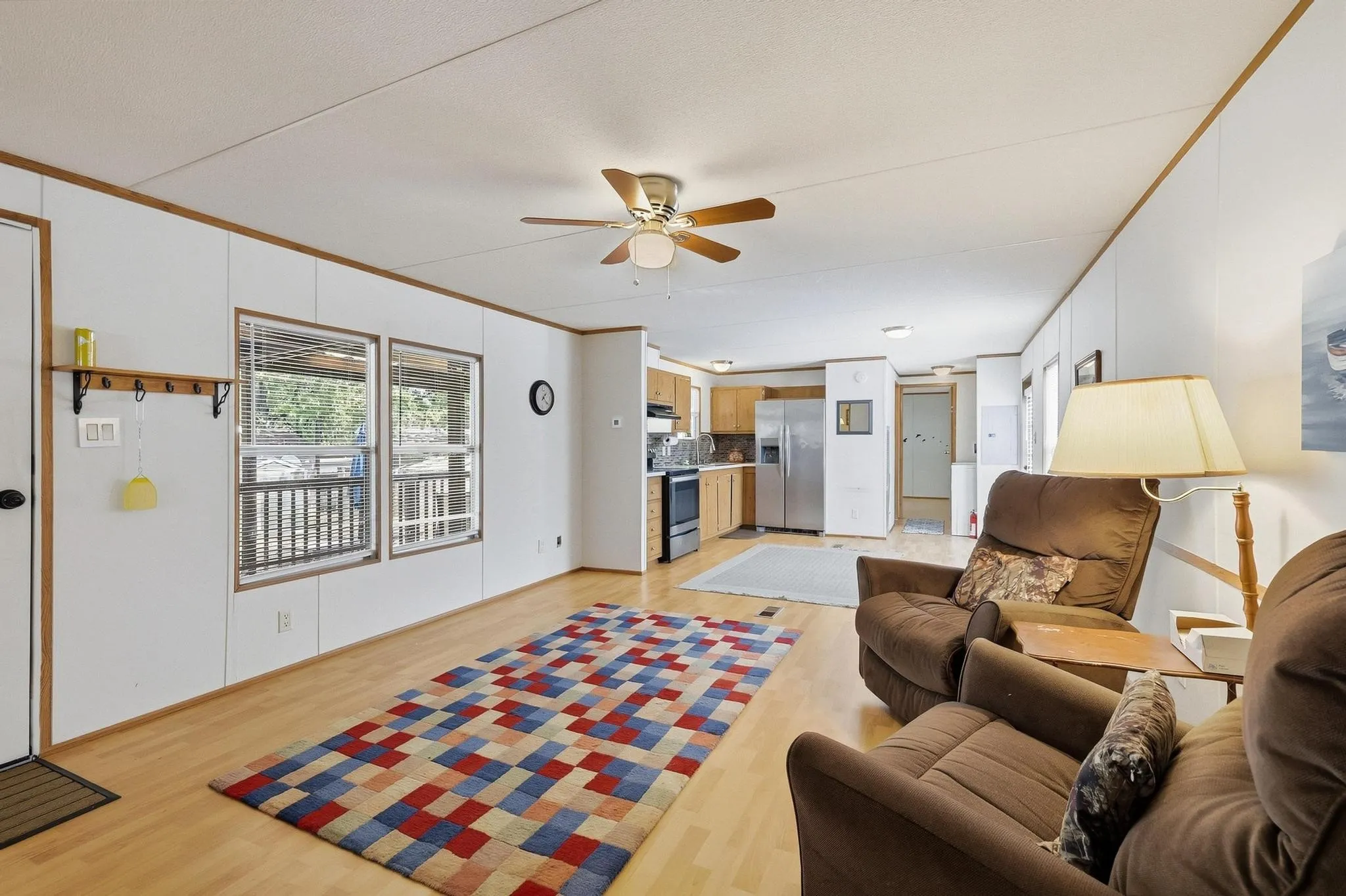 Mobile Home For Sale in Grayson County , 14 Bravo Road, Pottsboro, Texas 75076, 2 Bedroom, 1 Bathroom, Garage spaces, 784 Sqft, built in 1994, mls#21384306, Real Estate Agent in Pottsboro, Homes For Sale in Grayson county, Homes For Sale in Pottsboro, Realtor in Pottsboro Texas, Real Estate Brokerage Independent Realty Texas, Luminita Cordes Realtor