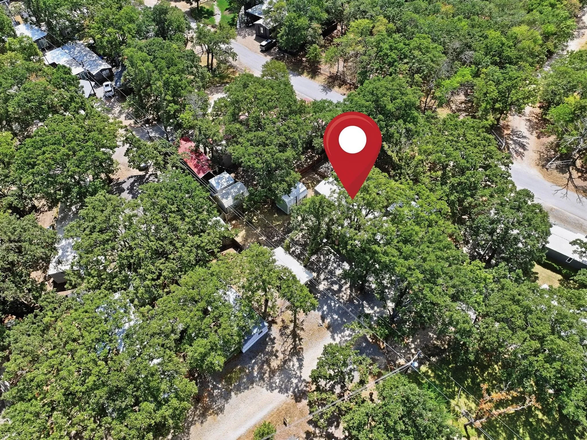 Mobile Home For Sale in Grayson County , 14 Bravo Road, Pottsboro, Texas 75076, 2 Bedroom, 1 Bathroom, Garage spaces, 784 Sqft, built in 1994, mls#21384306, Real Estate Agent in Pottsboro, Homes For Sale in Grayson county, Homes For Sale in Pottsboro, Realtor in Pottsboro Texas, Real Estate Brokerage Independent Realty Texas, Luminita Cordes Realtor