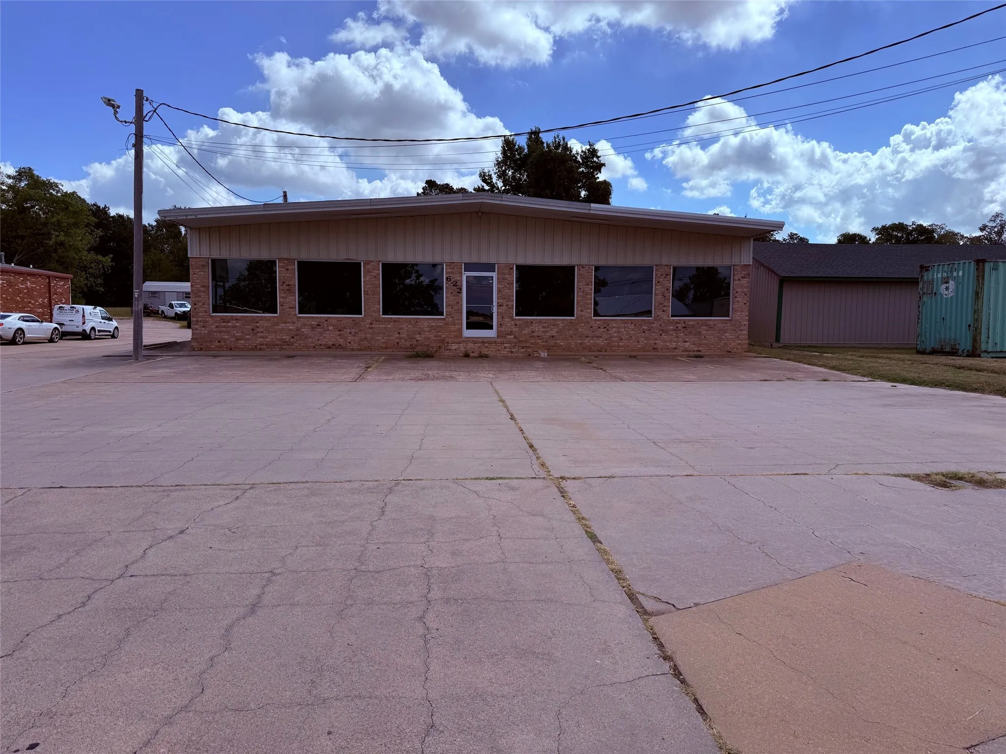 Business For Sale in Wood County , 622 W Broadway Street, Winnsboro, Texas 75494, 0, 0, Garage spaces, 0 Sqft, built in 0, mls#21385865, Real Estate Agent in Winnsboro, Homes For Sale in Wood county, Homes For Sale in Winnsboro, Realtor in Winnsboro Texas, Real Estate Brokerage Independent Realty Texas, Luminita Cordes Realtor