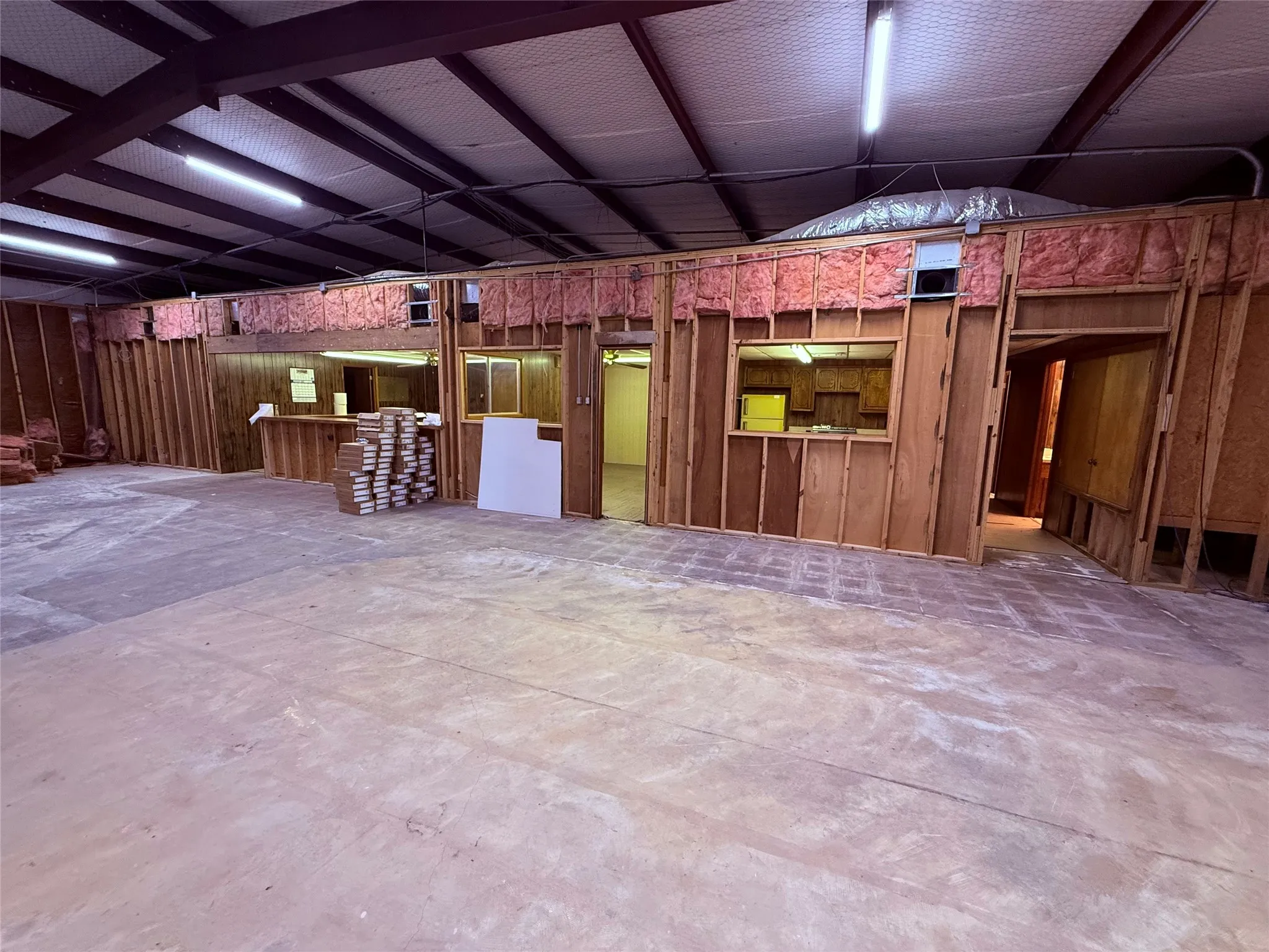 Business For Sale in Wood County , 622 W Broadway Street, Winnsboro, Texas 75494, 0, 0, Garage spaces, 0 Sqft, built in 0, mls#21385865, Real Estate Agent in Winnsboro, Homes For Sale in Wood county, Homes For Sale in Winnsboro, Realtor in Winnsboro Texas, Real Estate Brokerage Independent Realty Texas, Luminita Cordes Realtor