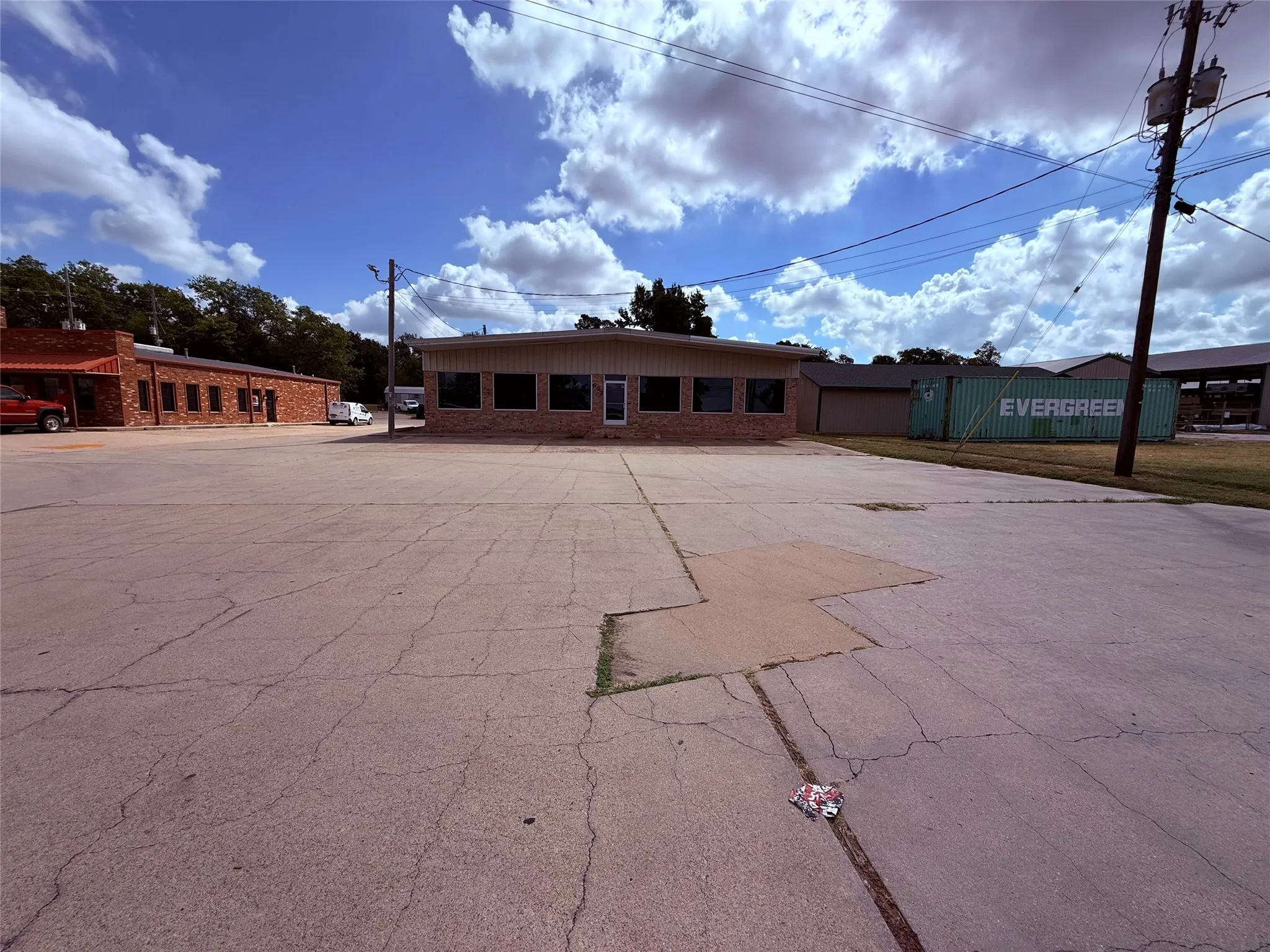 Business For Sale in Wood County , 622 W Broadway Street, Winnsboro, Texas 75494, 0, 0, Garage spaces, 0 Sqft, built in 0, mls#21385865, Real Estate Agent in Winnsboro, Homes For Sale in Wood county, Homes For Sale in Winnsboro, Realtor in Winnsboro Texas, Real Estate Brokerage Independent Realty Texas, Luminita Cordes Realtor