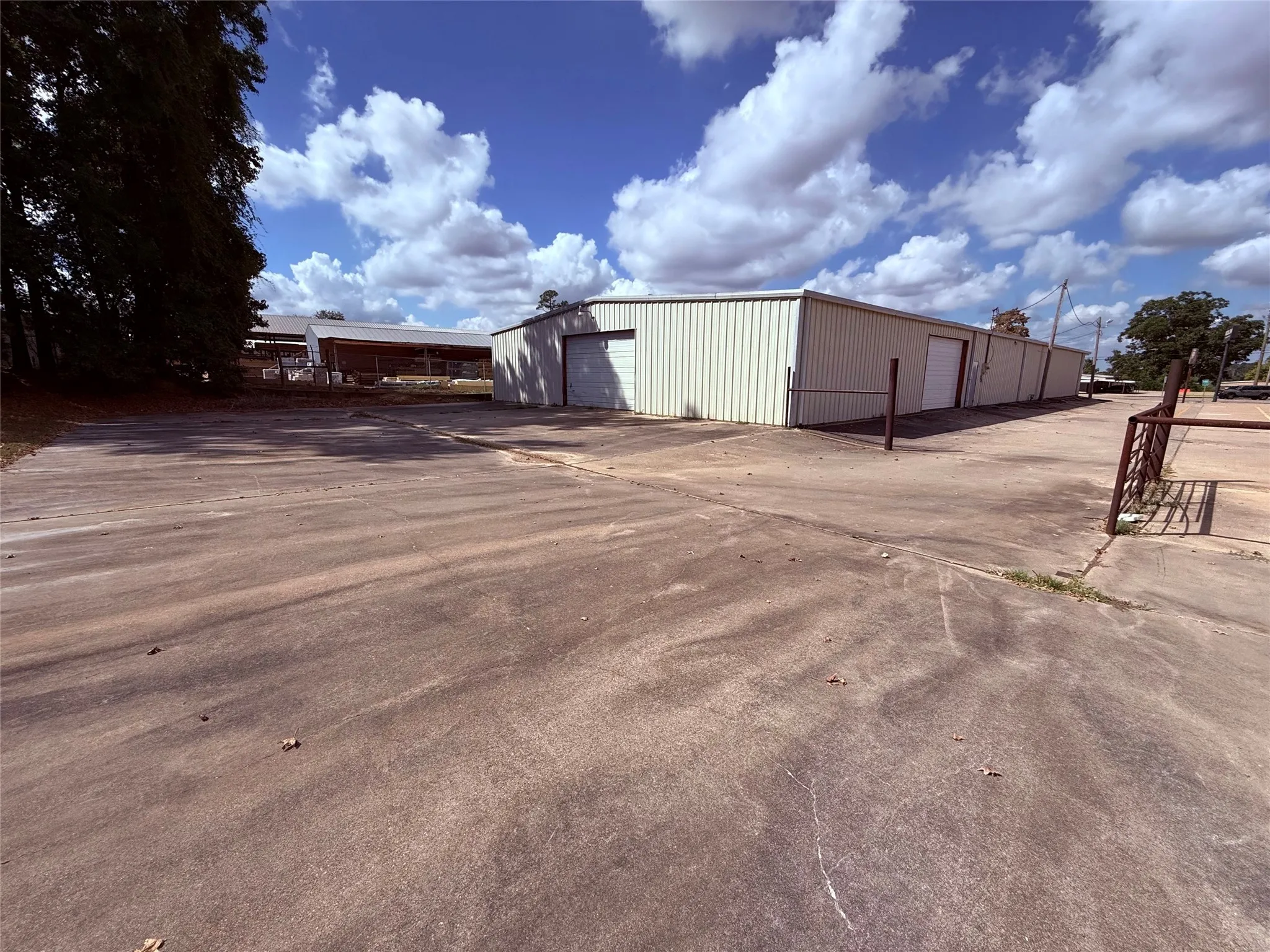 Business For Sale in Wood County , 622 W Broadway Street, Winnsboro, Texas 75494, 0, 0, Garage spaces, 0 Sqft, built in 0, mls#21385865, Real Estate Agent in Winnsboro, Homes For Sale in Wood county, Homes For Sale in Winnsboro, Realtor in Winnsboro Texas, Real Estate Brokerage Independent Realty Texas, Luminita Cordes Realtor