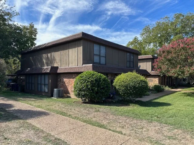 Quadruplex For Sale in Tarrant County , 4909 El Campo Avenue A, B, C, D, Fort Worth, Texas 76107, 8 Bedroom, 8 Bathroom, 8 Garage spaces, 0 Sqft, built in 1978, mls#21385470, Real Estate Agent in Fort Worth, Homes For Sale in Tarrant county, Homes For Sale in Fort Worth, Realtor in Fort Worth Texas, Real Estate Brokerage Independent Realty Texas, Luminita Cordes Realtor