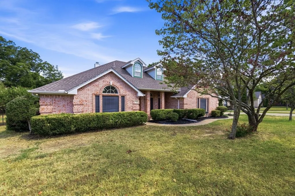 Single Family Residence For Sale