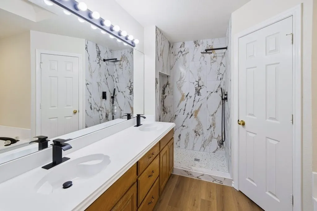 Single Family Residence For Sale in Tarrant County , 7501 Cains Meadow Court, Burleson, Texas 76028, 5 Bedroom, 3 Bathroom, 3 Garage spaces, 2,576 Sqft, built in 1996, mls#21385717, Real Estate Agent in Burleson, Homes For Sale in Tarrant county, Homes For Sale in Burleson, Realtor in Burleson Texas, Real Estate Brokerage Independent Realty Texas, Luminita Cordes Realtor