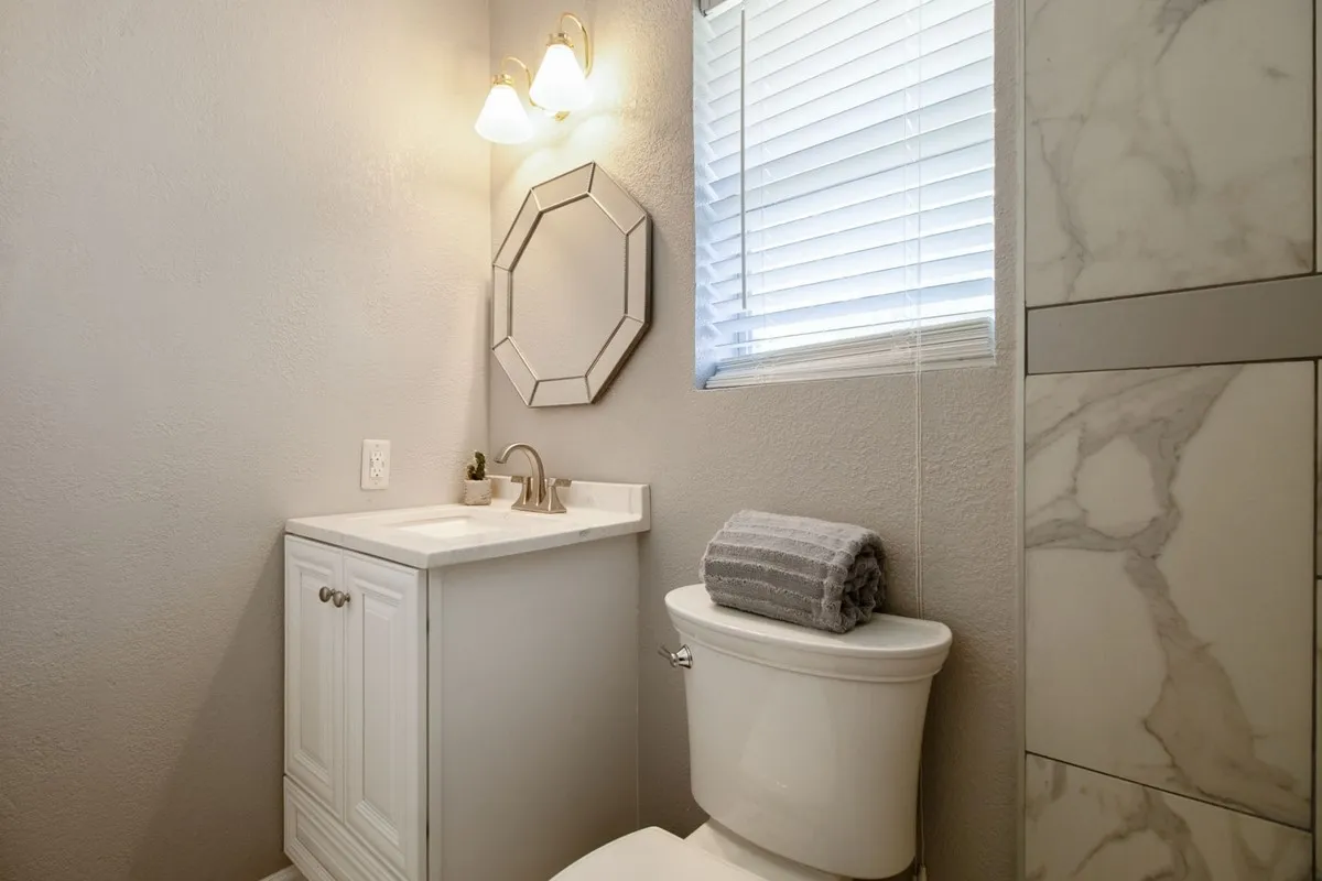 Single Family Residence For Sale in Dallas County , 8630 Hackney Lane, Dallas, Texas 75238, 3 Bedroom, 2 Bathroom, 2 Garage spaces, 1,255 Sqft, built in 1960, mls#21385735, Real Estate Agent in Dallas, Homes For Sale in Dallas county, Homes For Sale in Dallas, Realtor in Dallas Texas, Real Estate Brokerage Independent Realty Texas, Luminita Cordes Realtor