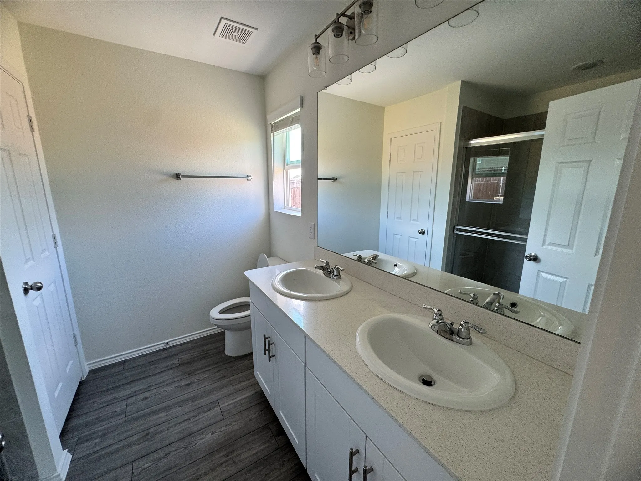 Single Family Residence For Rent in Kaufman County , 1204 Autumn Mist Lane, Forney, Texas 75126, 3 Bedroom, 2 Bathroom, 2 Garage spaces, 1,525 Sqft, built in 2022, mls#21384461, Real Estate Agent in Forney, Homes For Rent in Kaufman county, Homes For Rent in Forney, Realtor in Forney Texas, Real Estate Brokerage Independent Realty Texas, Luminita Cordes Realtor
