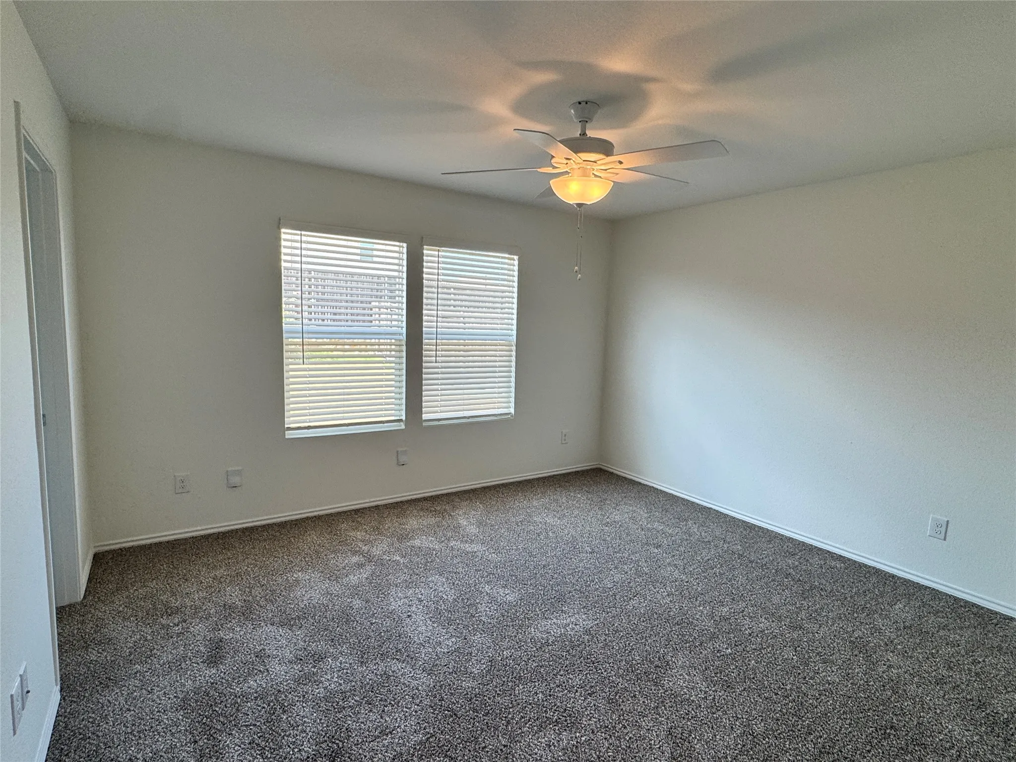 Single Family Residence For Rent in Kaufman County , 1204 Autumn Mist Lane, Forney, Texas 75126, 3 Bedroom, 2 Bathroom, 2 Garage spaces, 1,525 Sqft, built in 2022, mls#21384461, Real Estate Agent in Forney, Homes For Rent in Kaufman county, Homes For Rent in Forney, Realtor in Forney Texas, Real Estate Brokerage Independent Realty Texas, Luminita Cordes Realtor