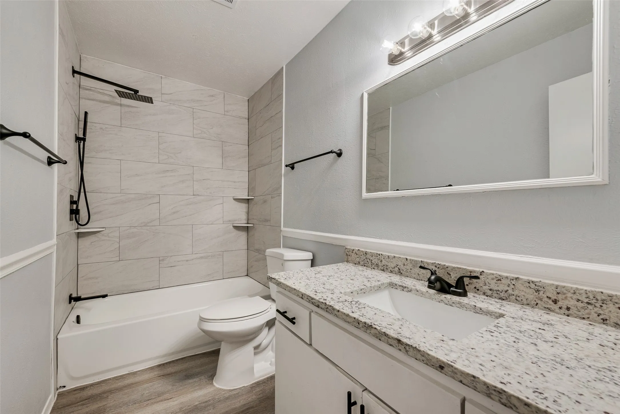 Townhouse For Sale in Dallas County , 264 Rolling Hills Place, Lancaster, Texas 75146, 3 Bedroom, 3 Bathroom, 2 Garage spaces, 1,369 Sqft, built in 1973, mls#21385825, Real Estate Agent in Lancaster, Homes For Sale in Dallas county, Homes For Sale in Lancaster, Realtor in Lancaster Texas, Real Estate Brokerage Independent Realty Texas, Luminita Cordes Realtor