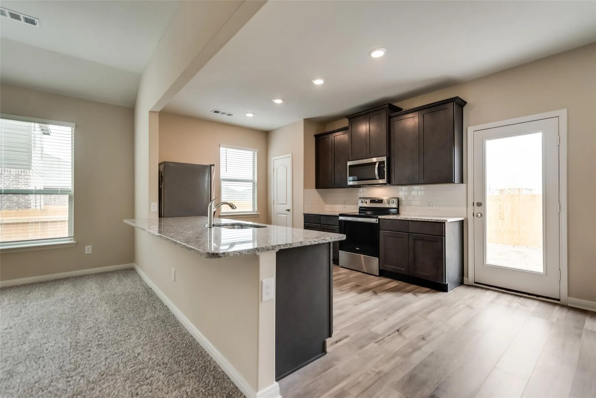 Single Family Residence For Rent in Collin County , 291 Wandering Stream Way, Princeton, Texas 75407, 4 Bedroom, 2 Bathroom, 2 Garage spaces, 1,803 Sqft, built in 2020, mls#21385836, Real Estate Agent in Princeton, Homes For Rent in Collin county, Homes For Rent in Princeton, Realtor in Princeton Texas, Real Estate Brokerage Independent Realty Texas, Luminita Cordes Realtor