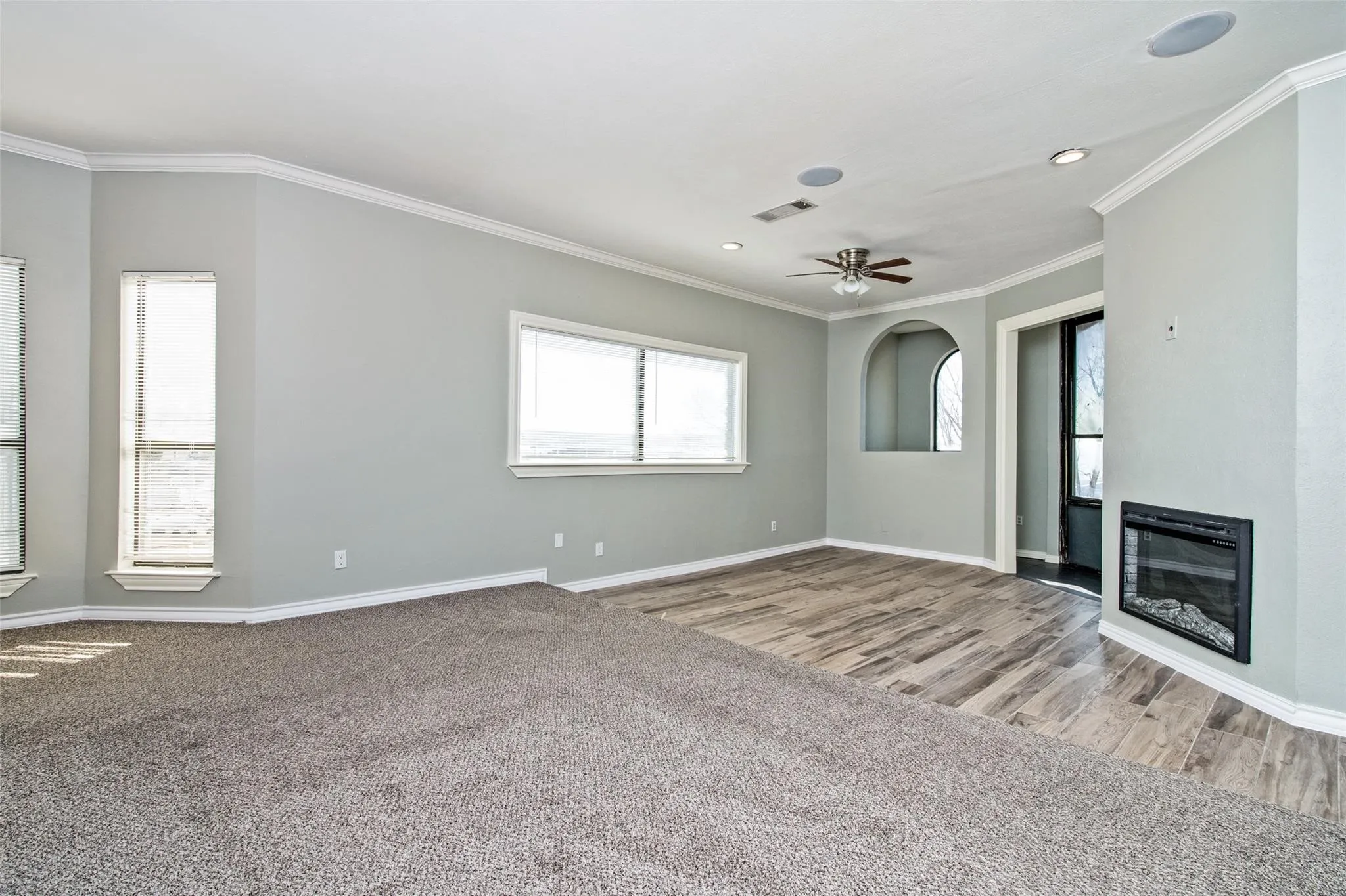 Condominium For Sale in Rockwall County , 458 Yacht Club Drive C, Rockwall, Texas 75032, 2 Bedroom, 2 Bathroom, Garage spaces, 1,816 Sqft, built in 1990, mls#21385857, Real Estate Agent in Rockwall, Homes For Sale in Rockwall county, Homes For Sale in Rockwall, Realtor in Rockwall Texas, Real Estate Brokerage Independent Realty Texas, Luminita Cordes Realtor